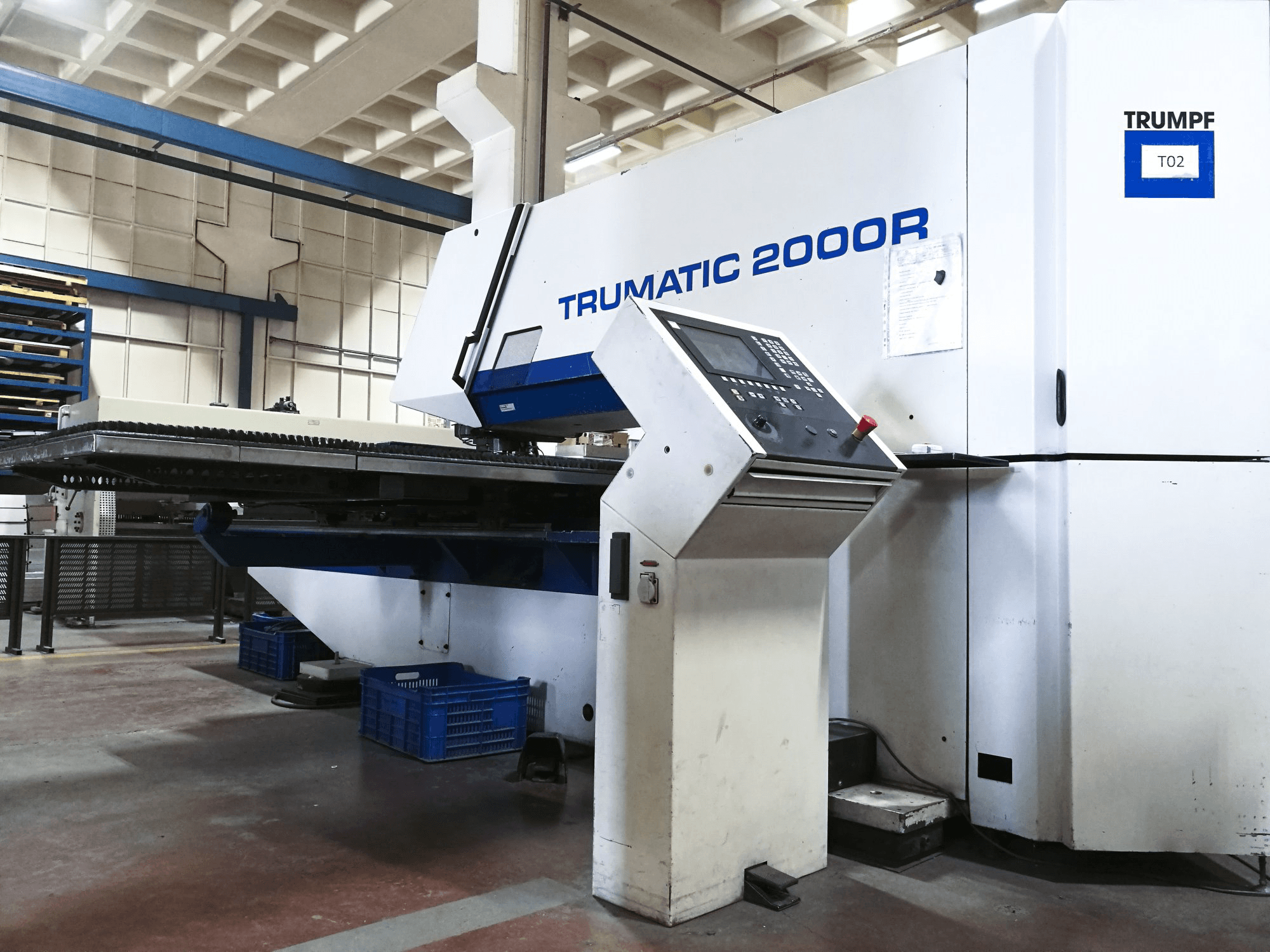 Widok z prawej 1 maszyny Trumpf Trumatic 2000 R