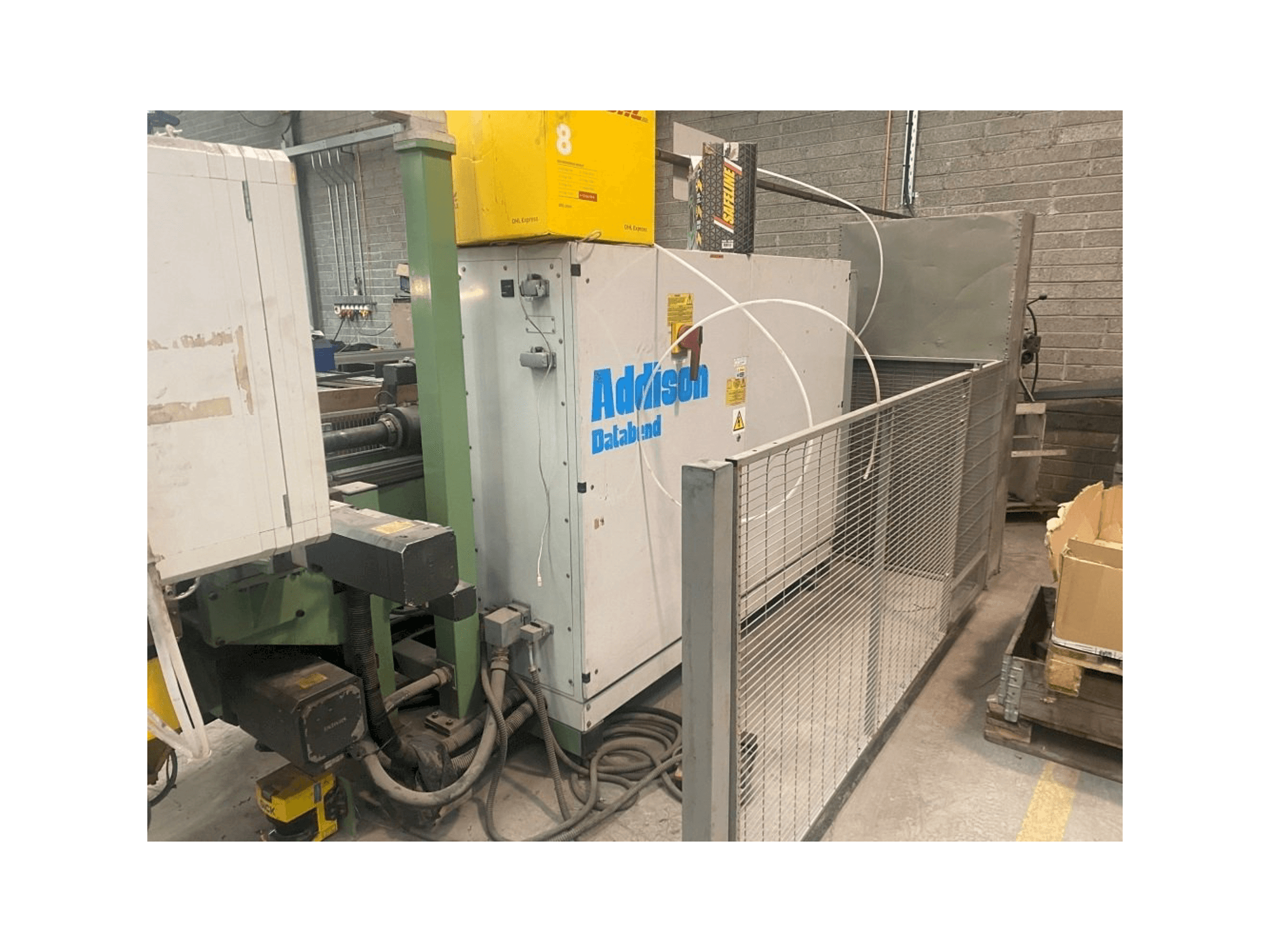 Widok z przodu maszyny Addison DB40E