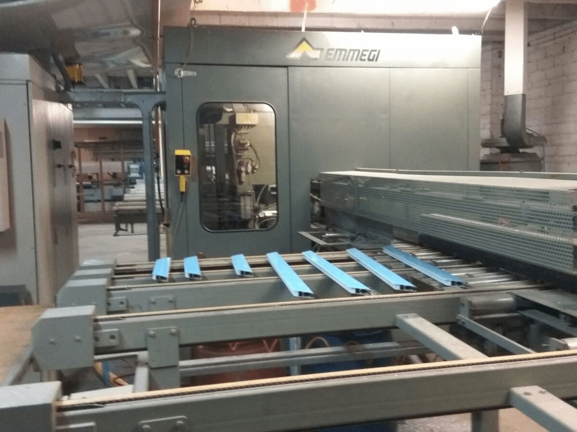 Widok z przodu maszyny Emmegi Quadra