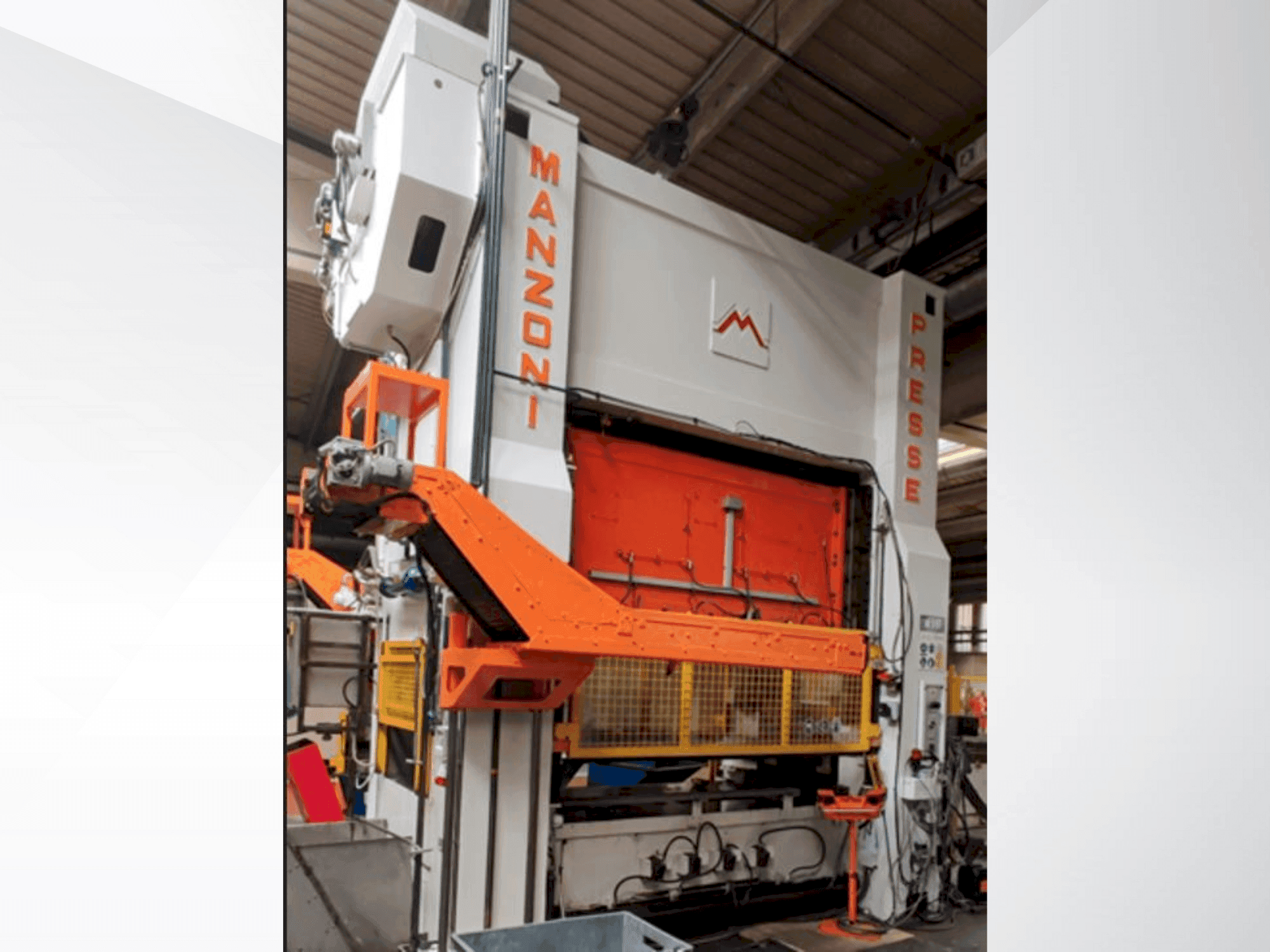 Widok z przodu maszyny RAVNE PRESSES Manzoni 315