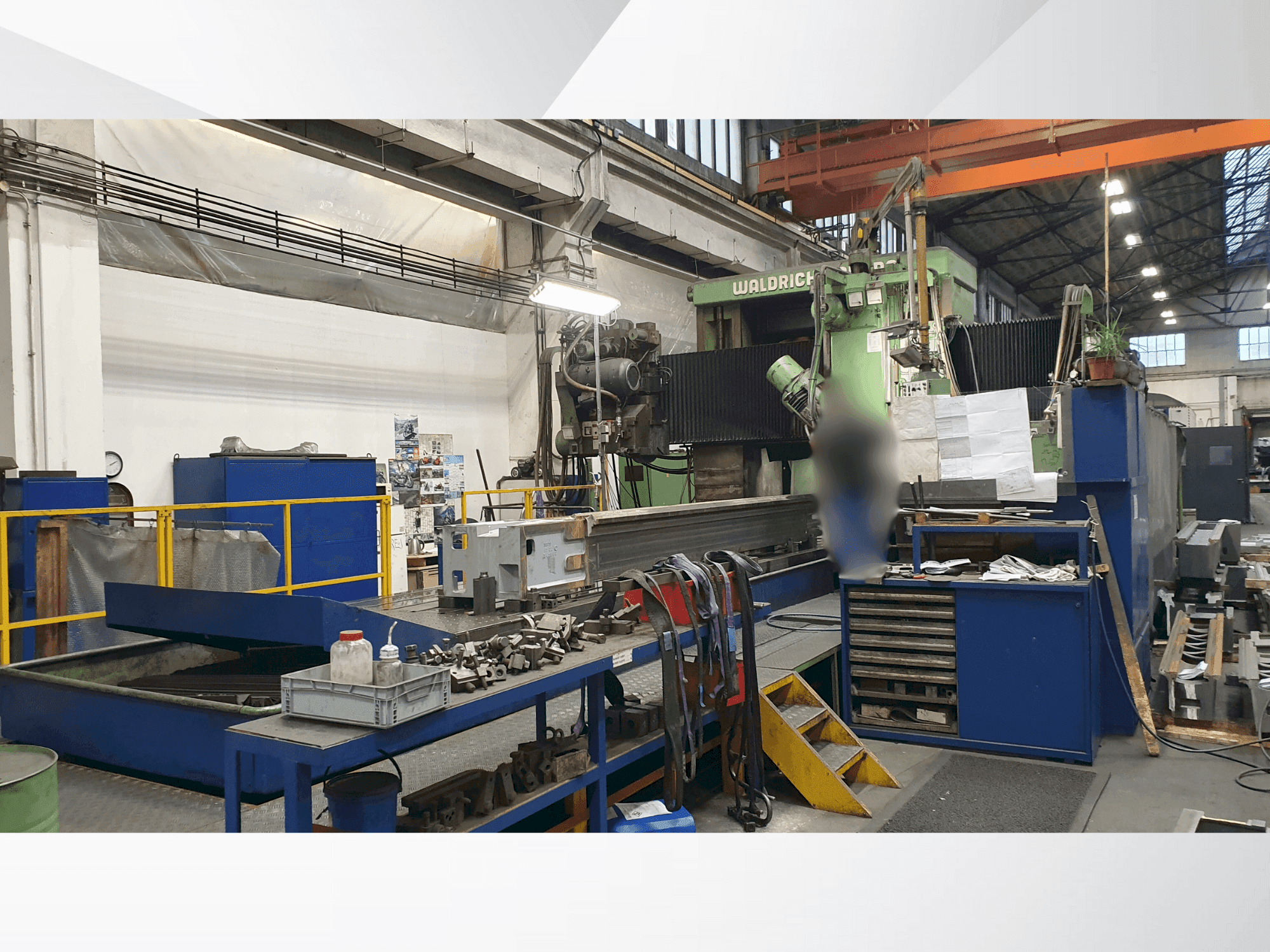 Widok z przodu maszyny WALDRICH COBURG 30-15 S 3030