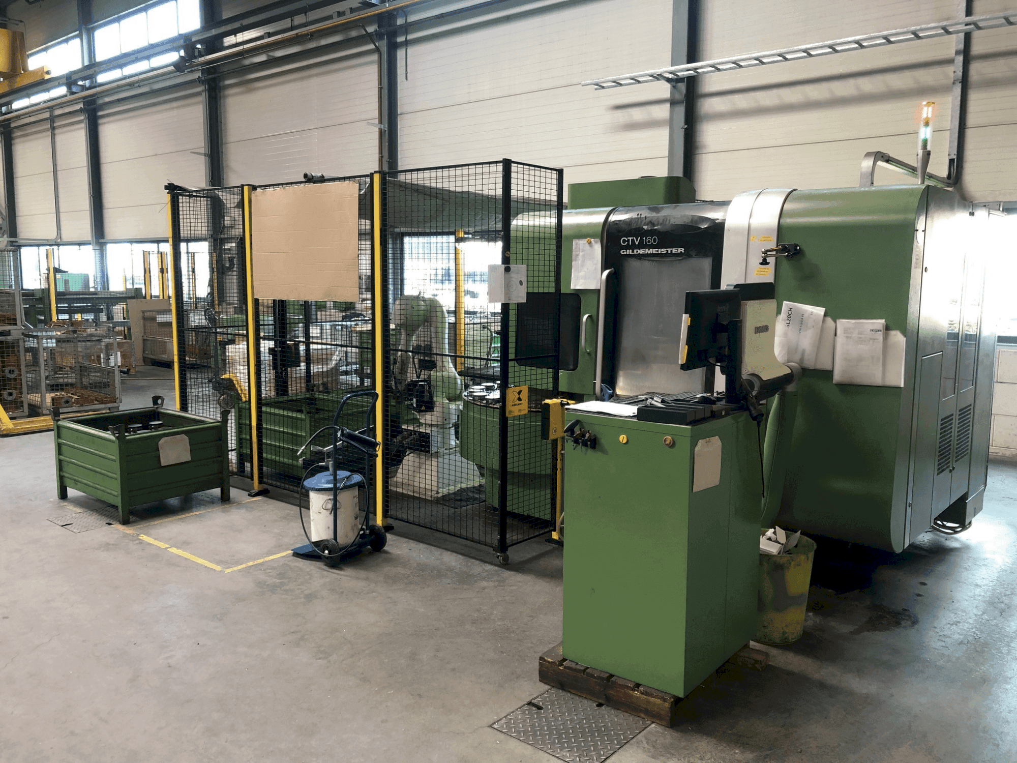 Widok z przodu maszyny DMG Gildemeister CTV 160