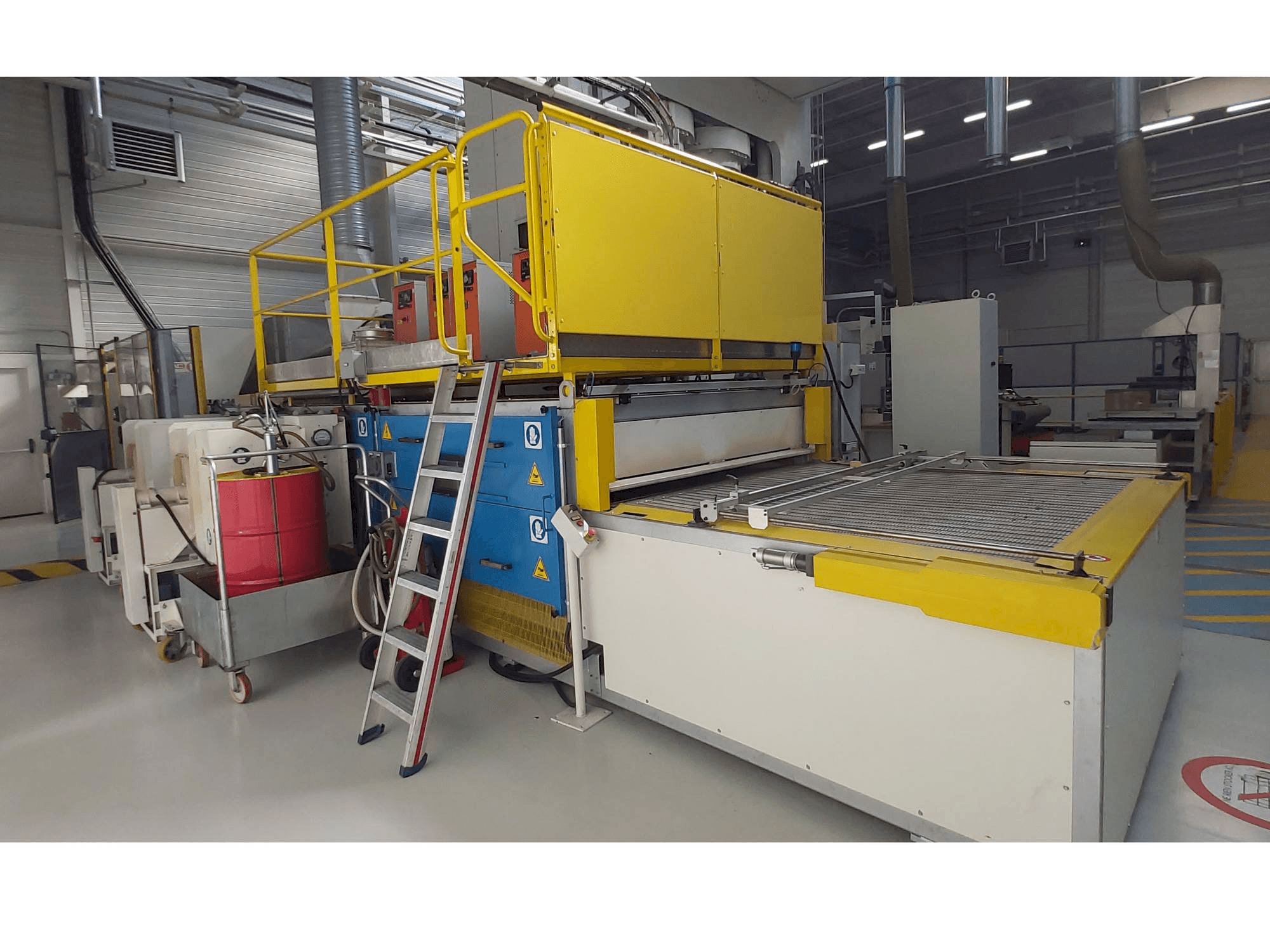 Widok z przodu maszyny CANNON PRE PREG OVEN