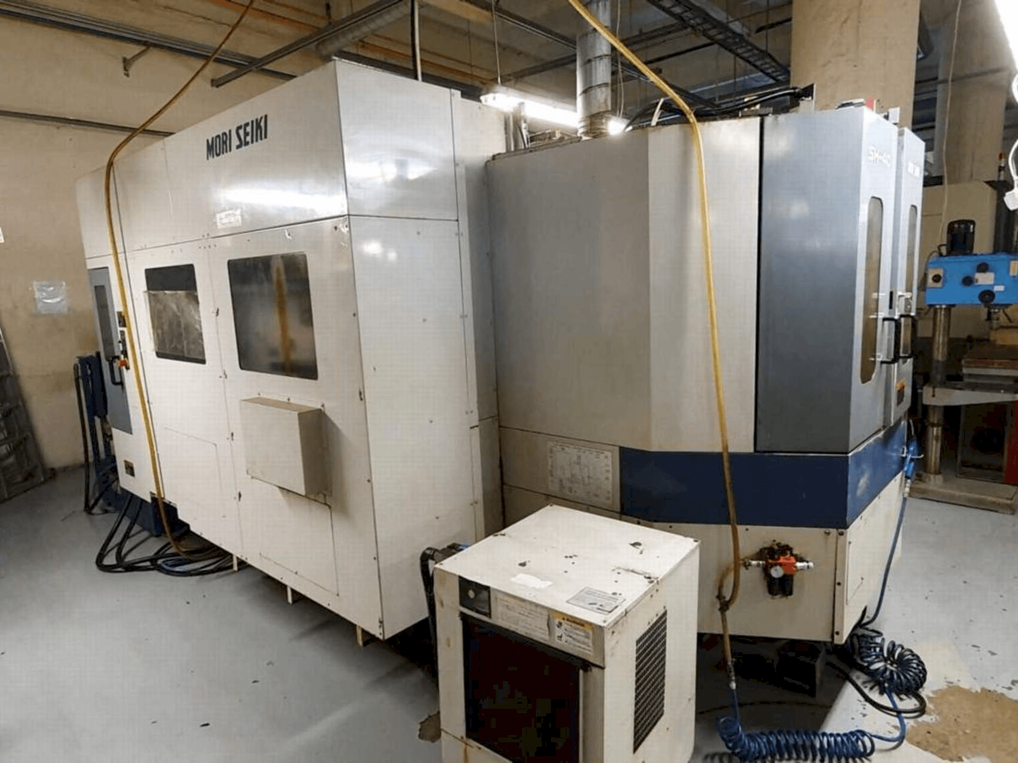 Widok z przodu maszyny MORI SEIKI SH-40