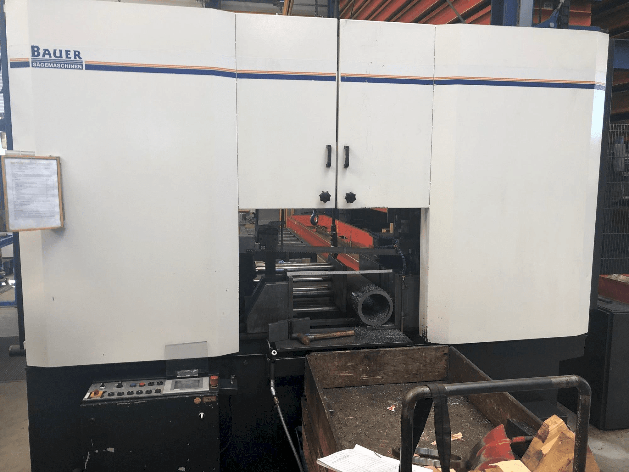Widok z przodu maszyny BAUER SA 550 ZA