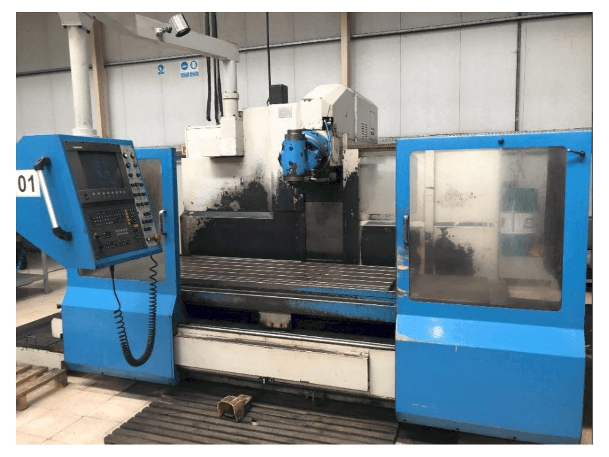 Widok z przodu maszyny KIHEUNG KNC U-800