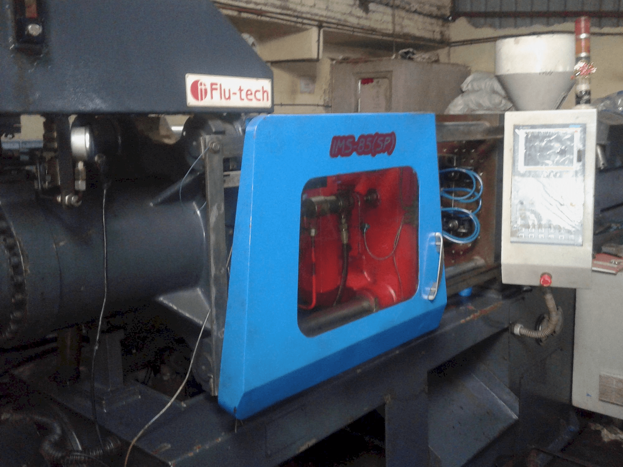 Widok z lewej maszyny Flu-tech IMS 85