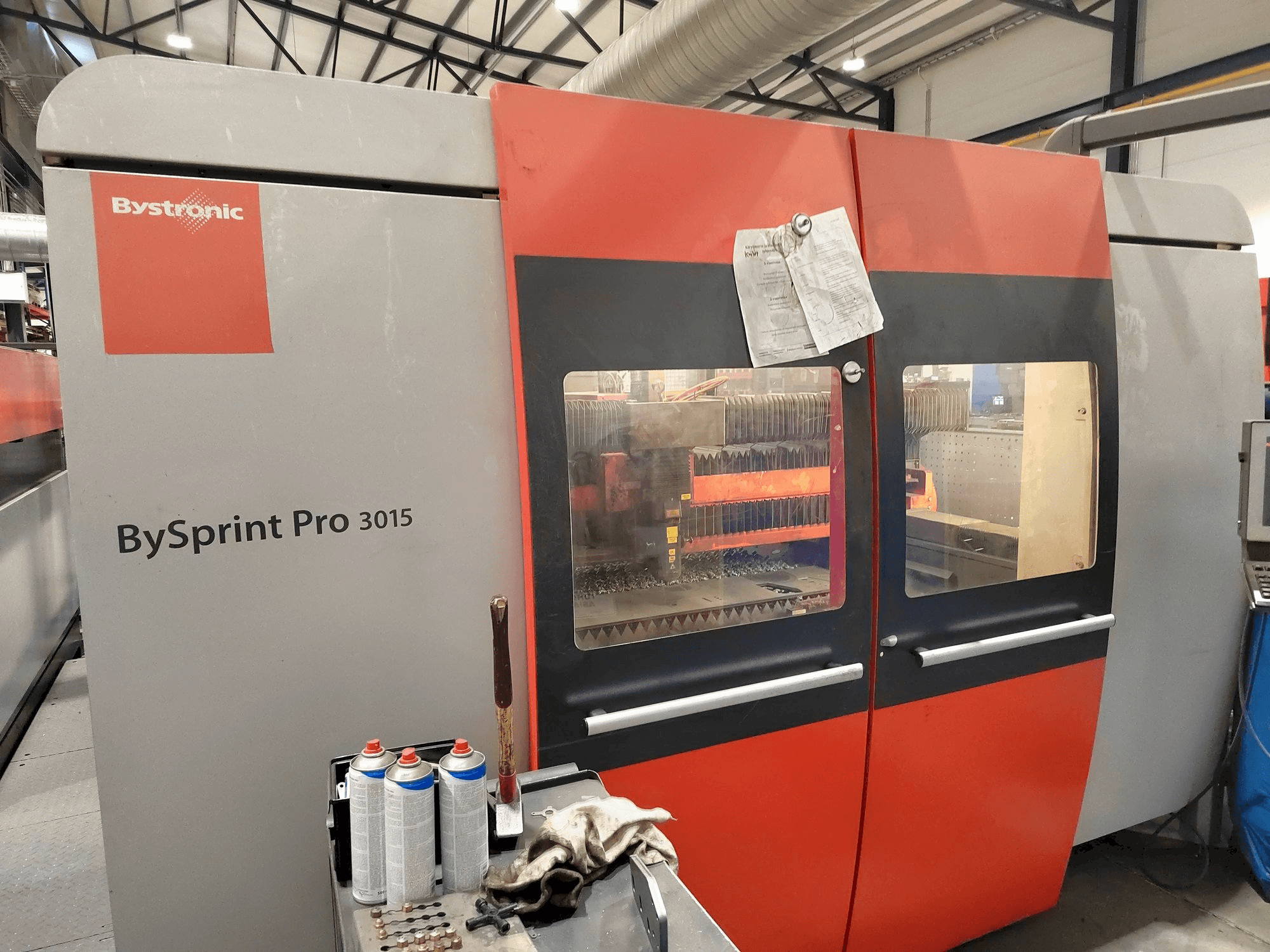 Widok z przodu maszyny Bystronic Bysprint Pro 3015