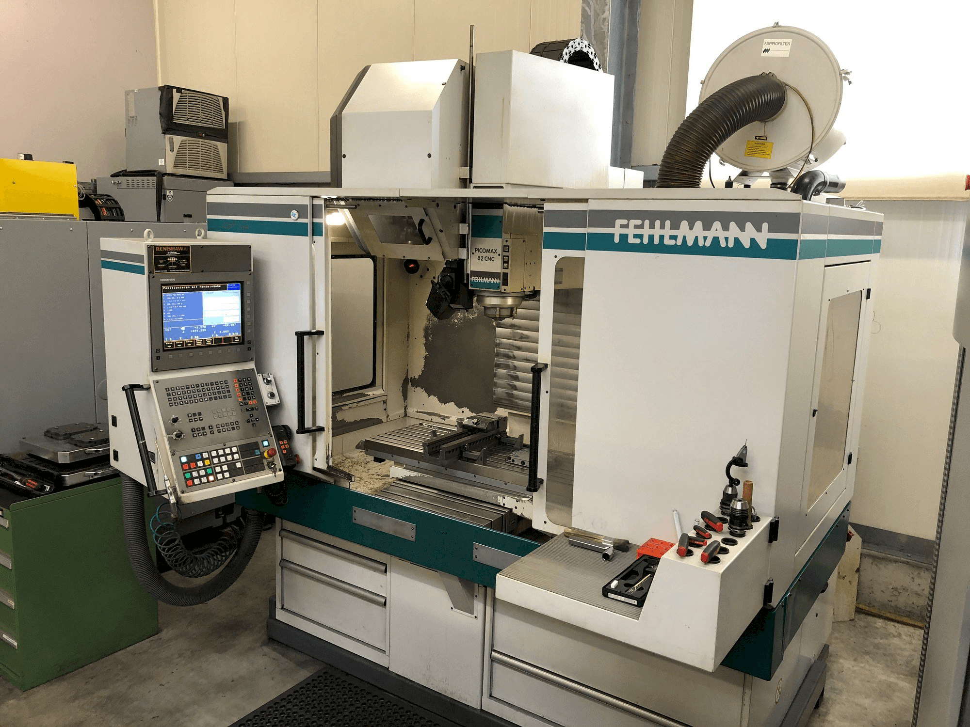 Widok z przodu maszyny FEHLMANN PICOMAX 82 CNC