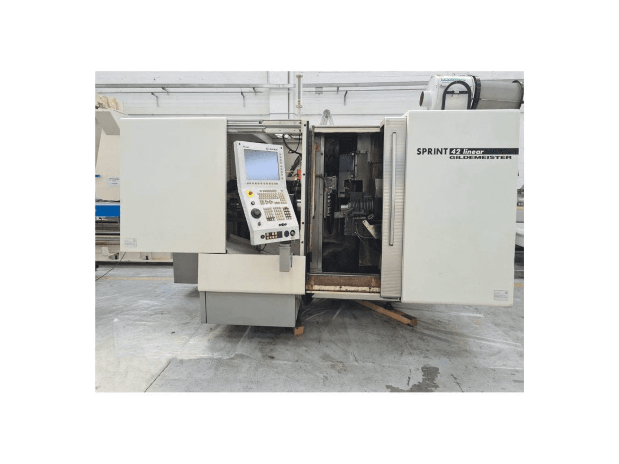 Widok z przodu maszyny Gildemeister Sprint 42 linear