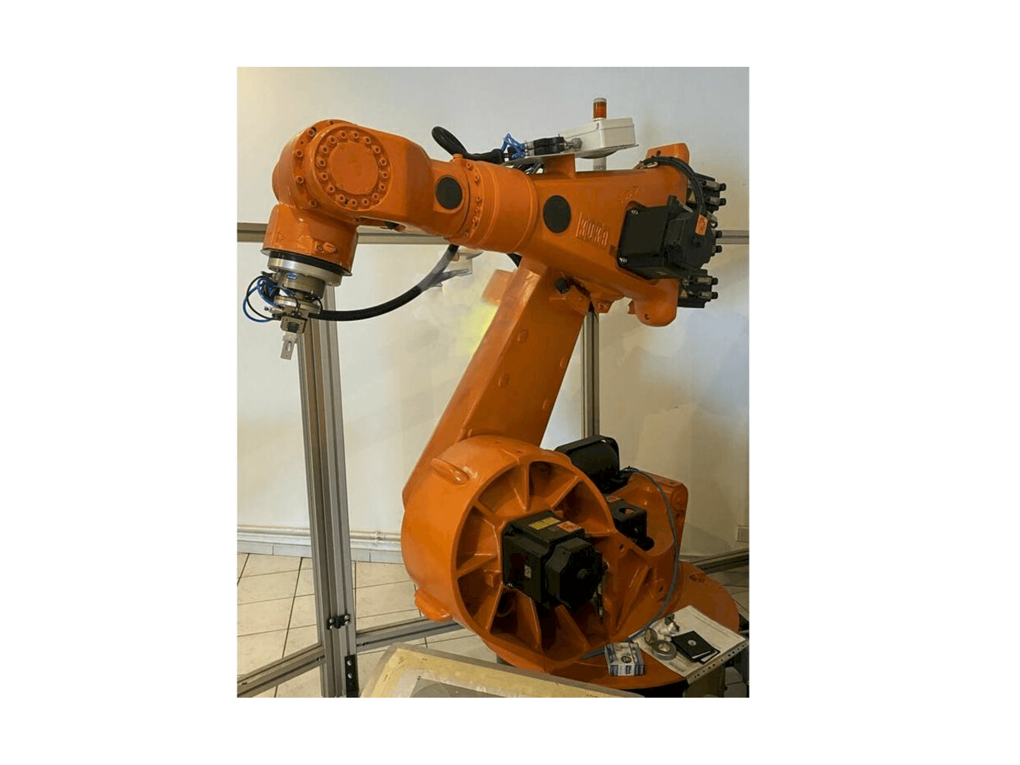 Widok z przodu maszyny KUKA KR150L150SP/2