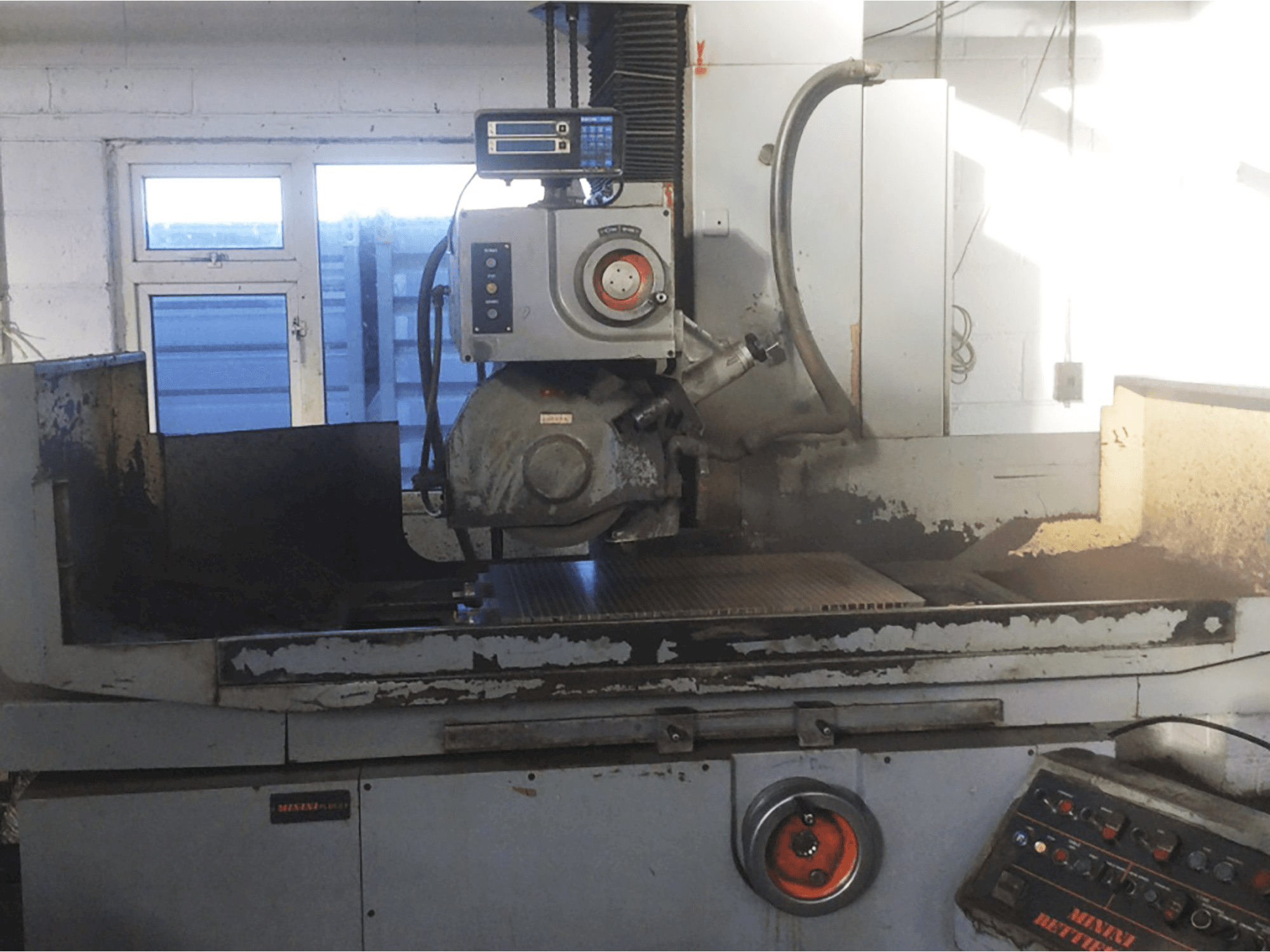 Widok z przodu maszyny Minini PL65.8