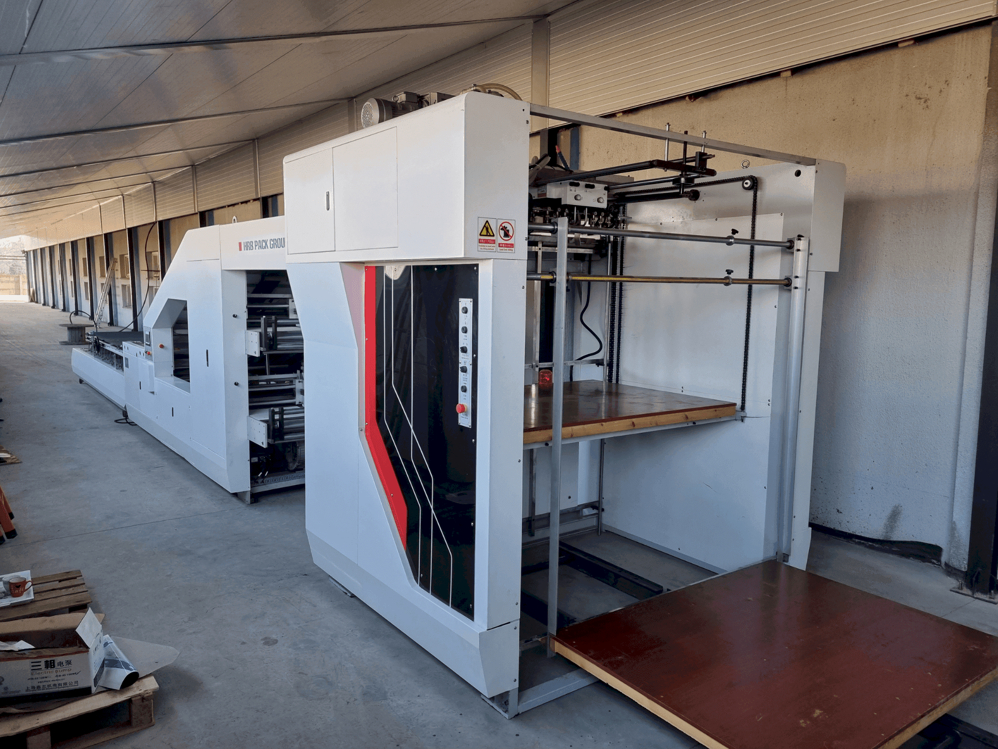 Widok z przodu maszyny HRB HRB-1450F