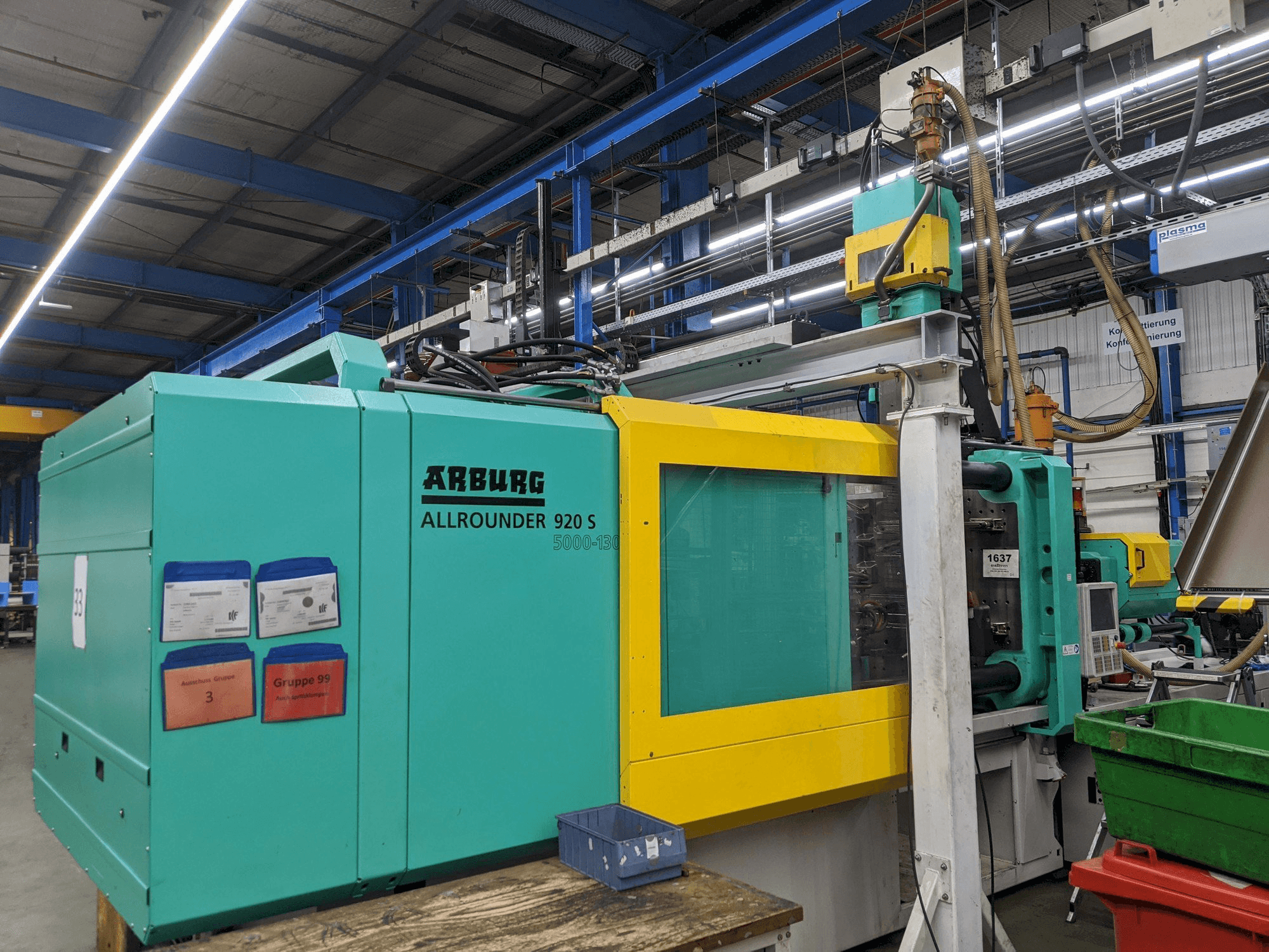 Widok z przodu maszyny Arburg ALLROUNDER 920 S 5000 - 1300 / 400