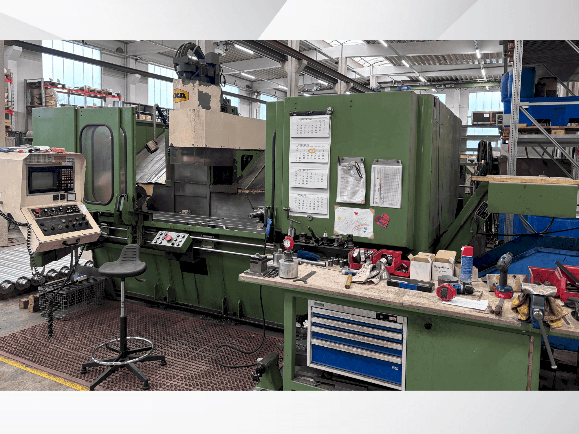 Widok z przodu maszyny AXA VSC 2 M