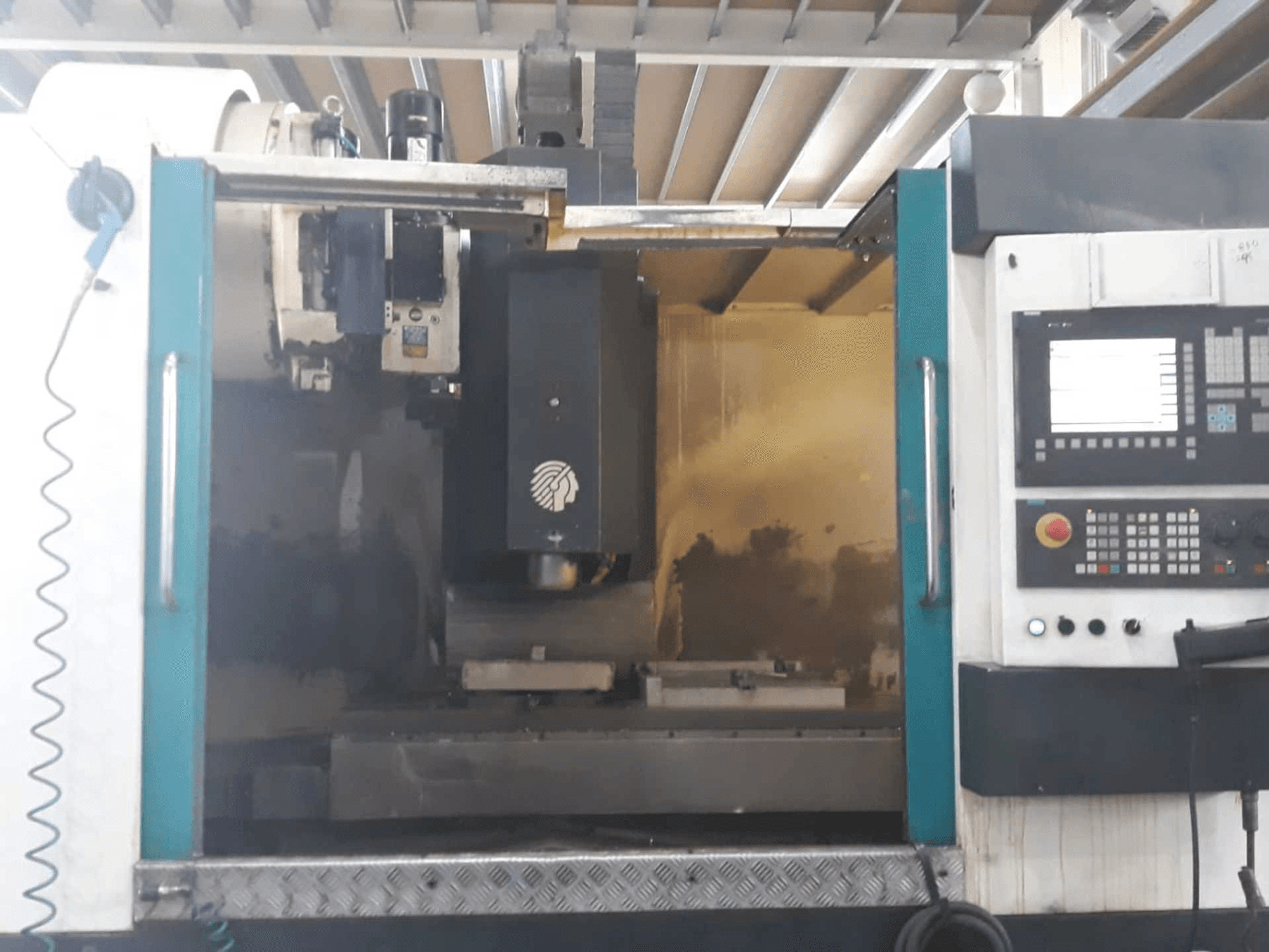 Widok z przodu maszyny Huron VX12