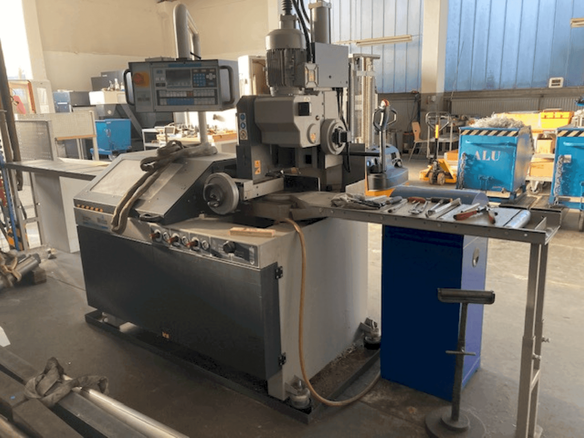 Widok z przodu maszyny BERG & SCHMID VKS 370 VA