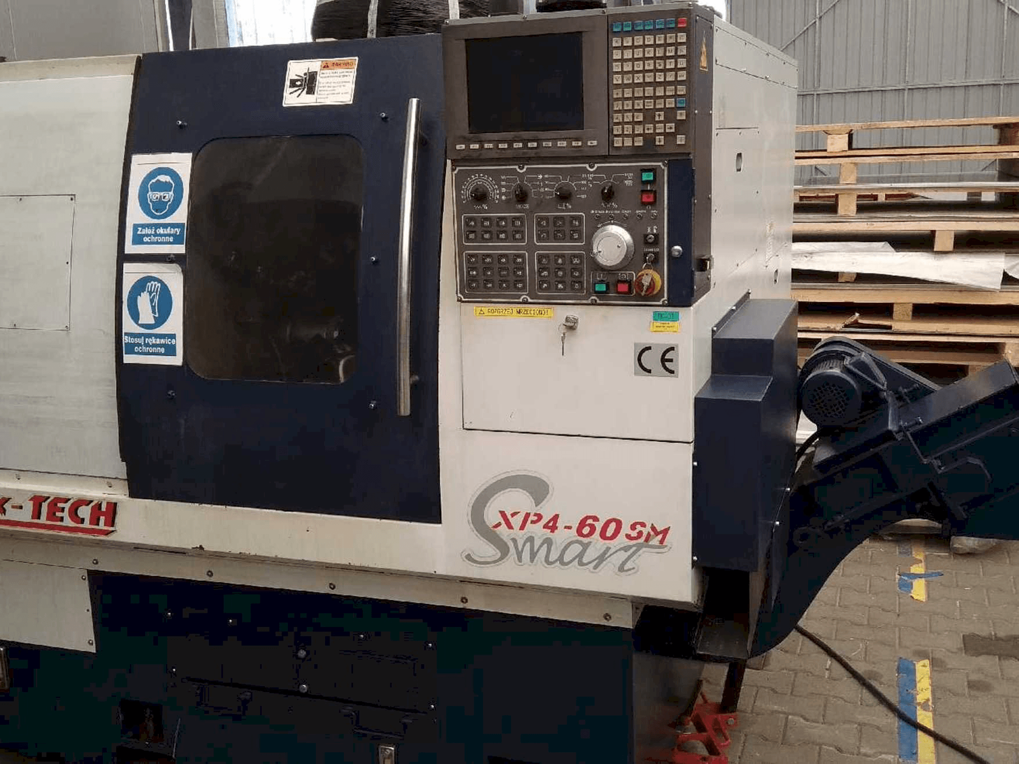 Widok z przodu maszyny Quick-Tech XP4-60SM