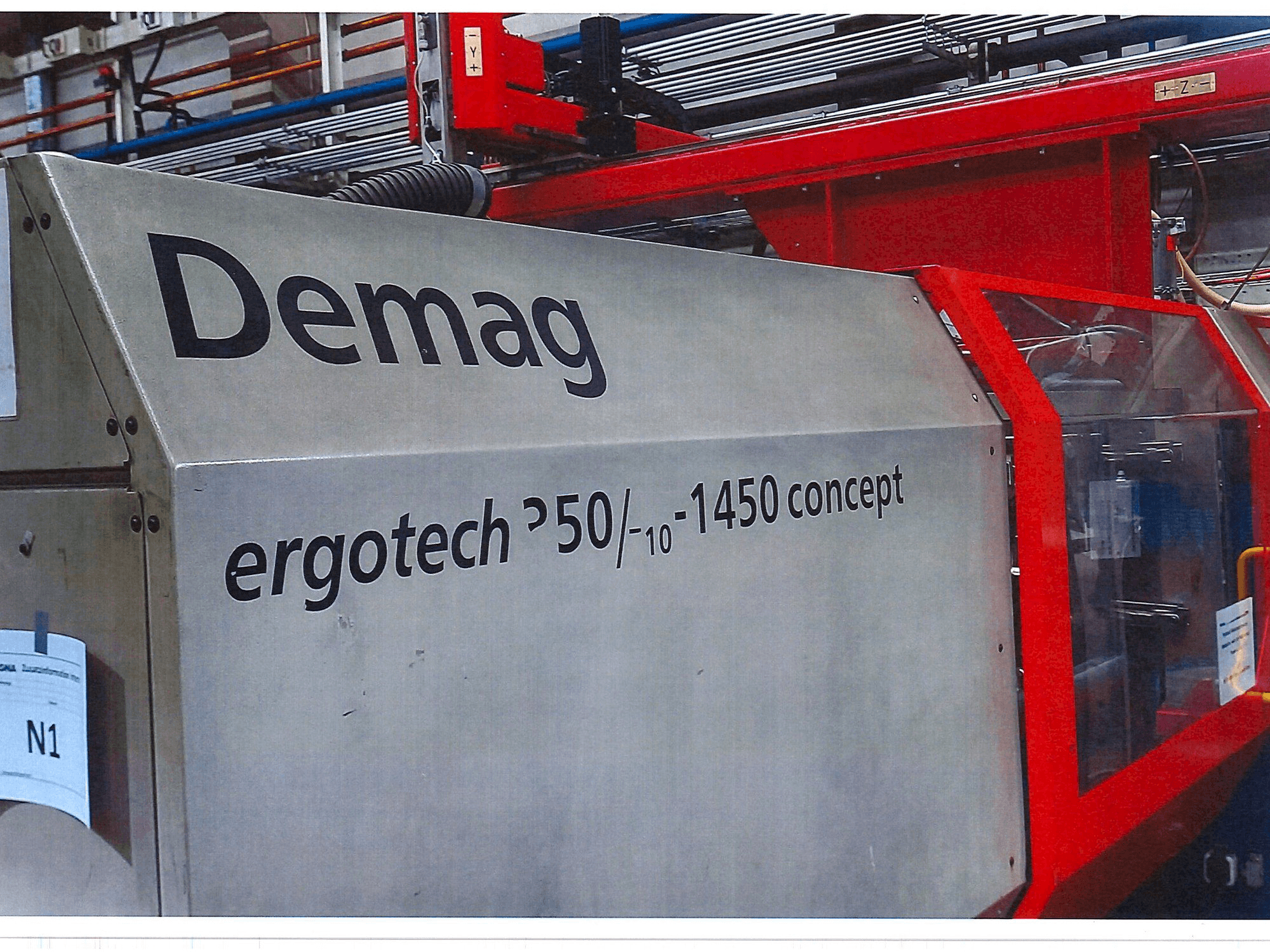 Widok z przodu maszyny DEMAG ergotech 350/710-1450 concept