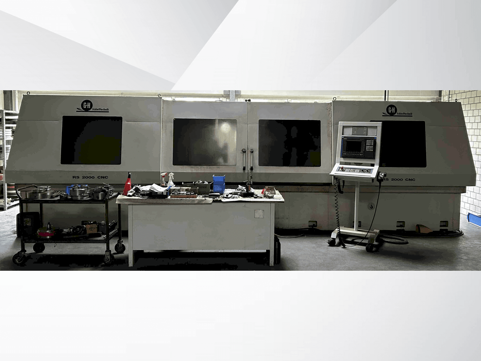 Widok z przodu maszyny GEIBEL & HOTZ RS 2000 CNC