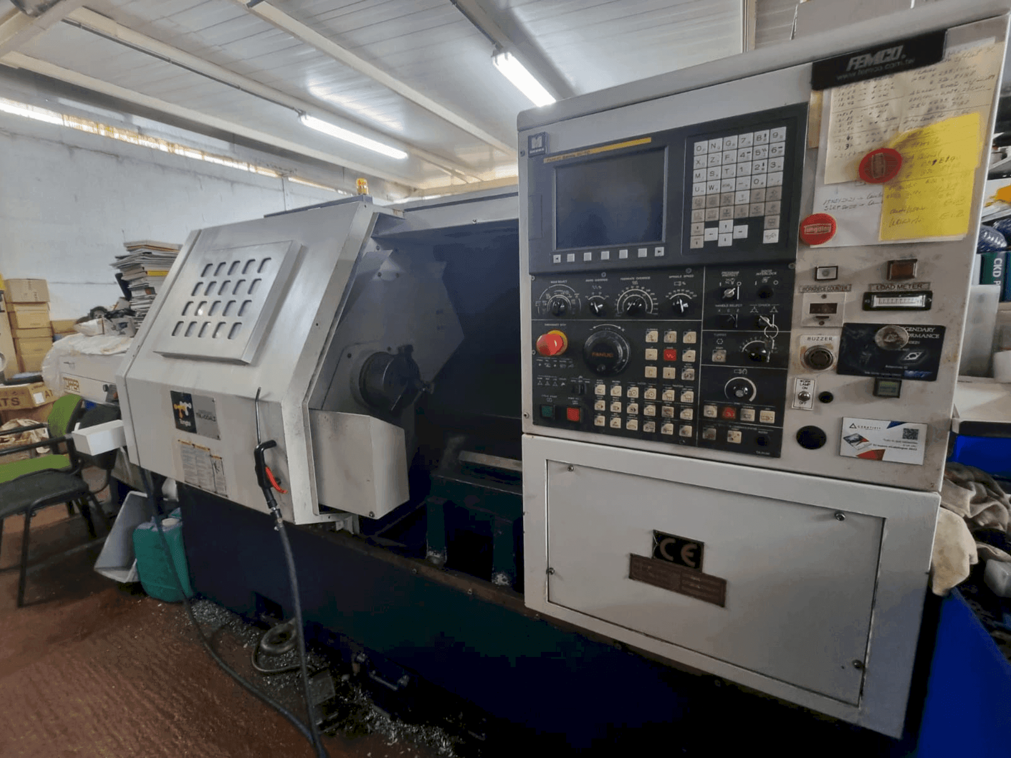 Widok z przodu maszyny Tongtai TNL-100 AL