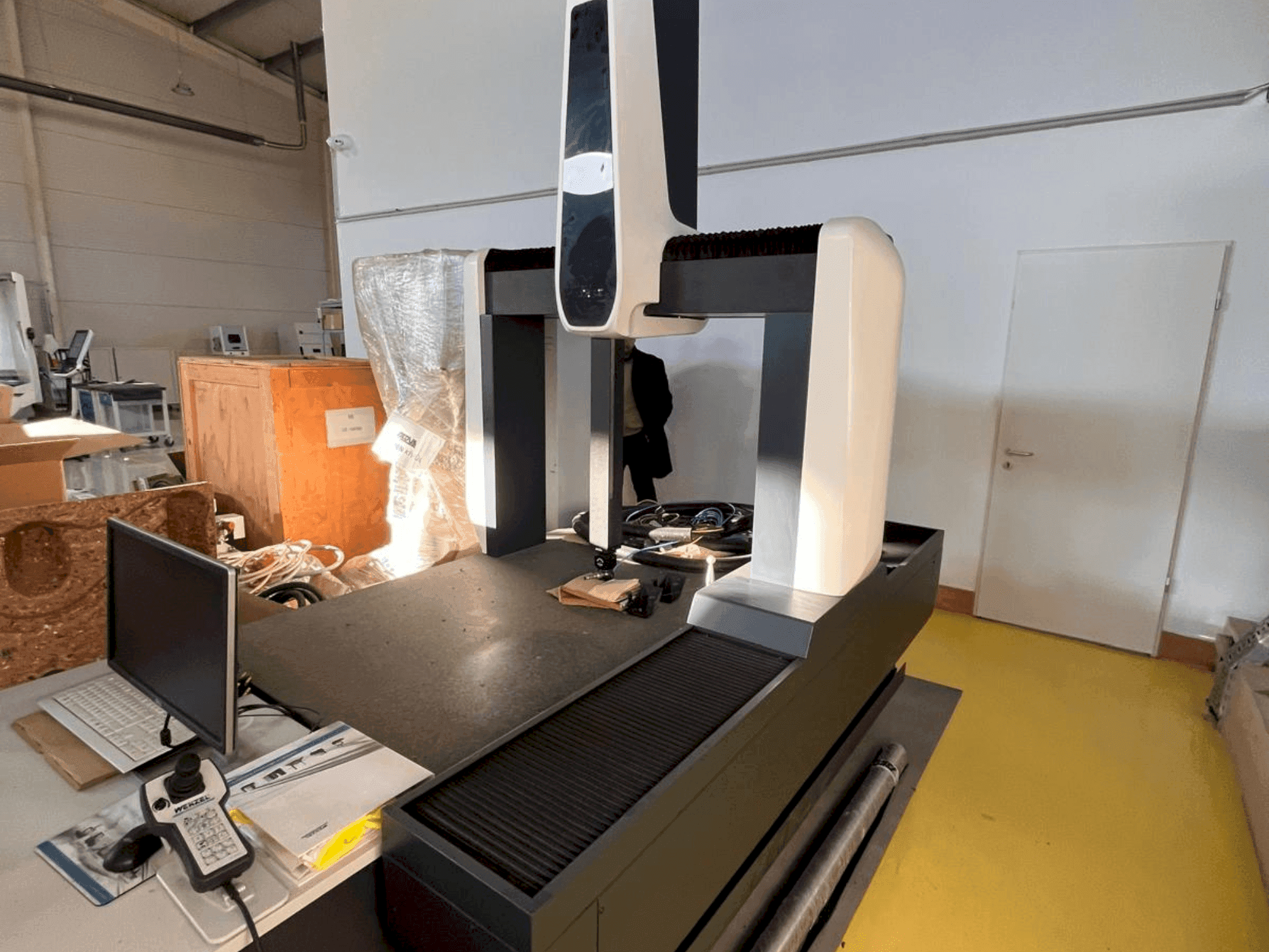 Widok z przodu maszyny Wenzel LH 87