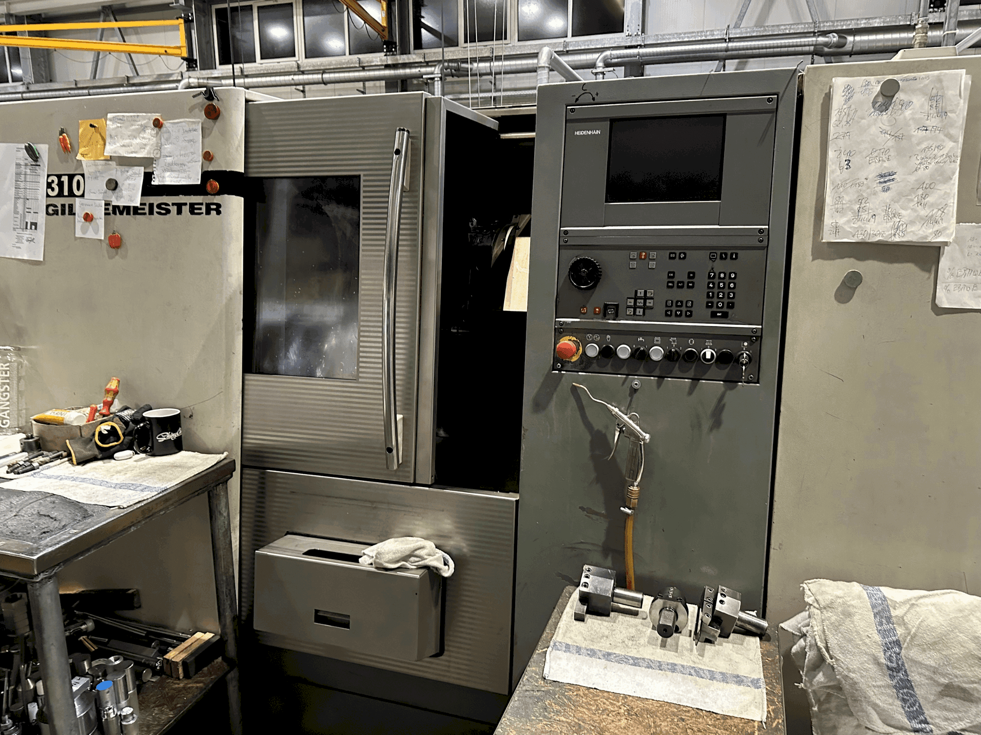 Widok z przodu maszyny Gildemeister CTX 310