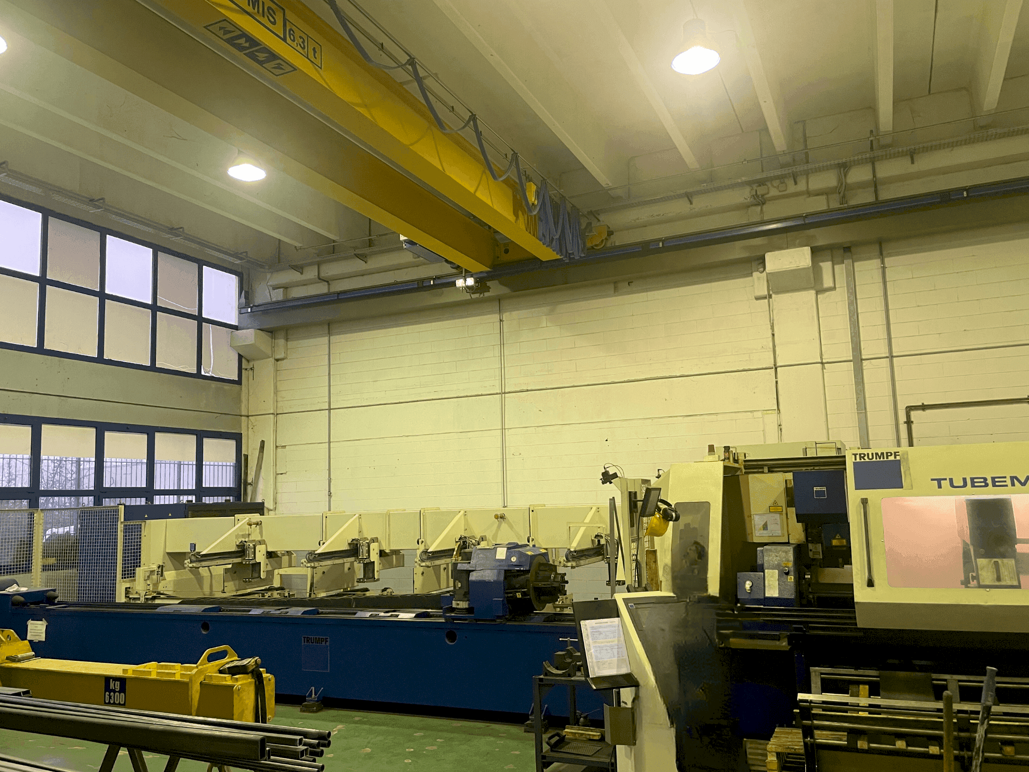 Widok z przodu maszyny TRUMPF TUBEMATIC 3.2 kw