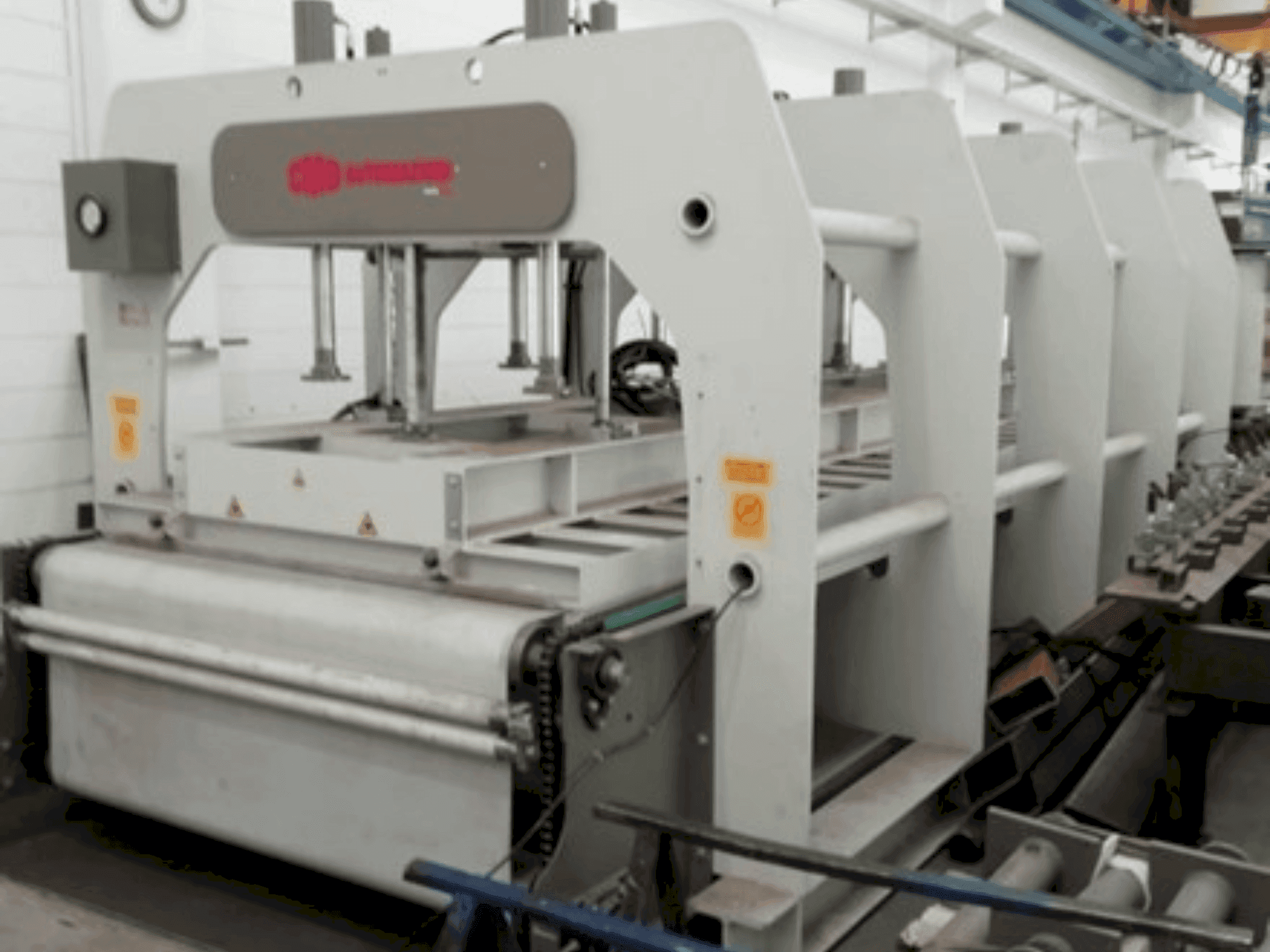 Widok z przodu maszyny CMB PFR-CCL