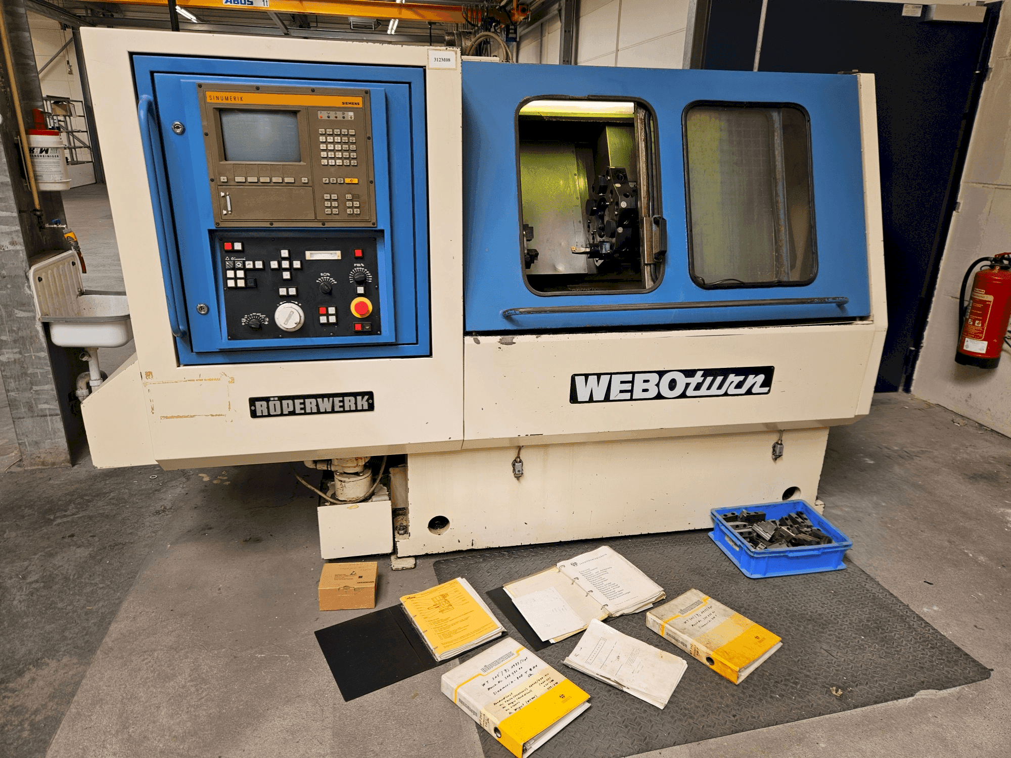 Widok z przodu maszyny ROEPERWERK WEBOturn 400