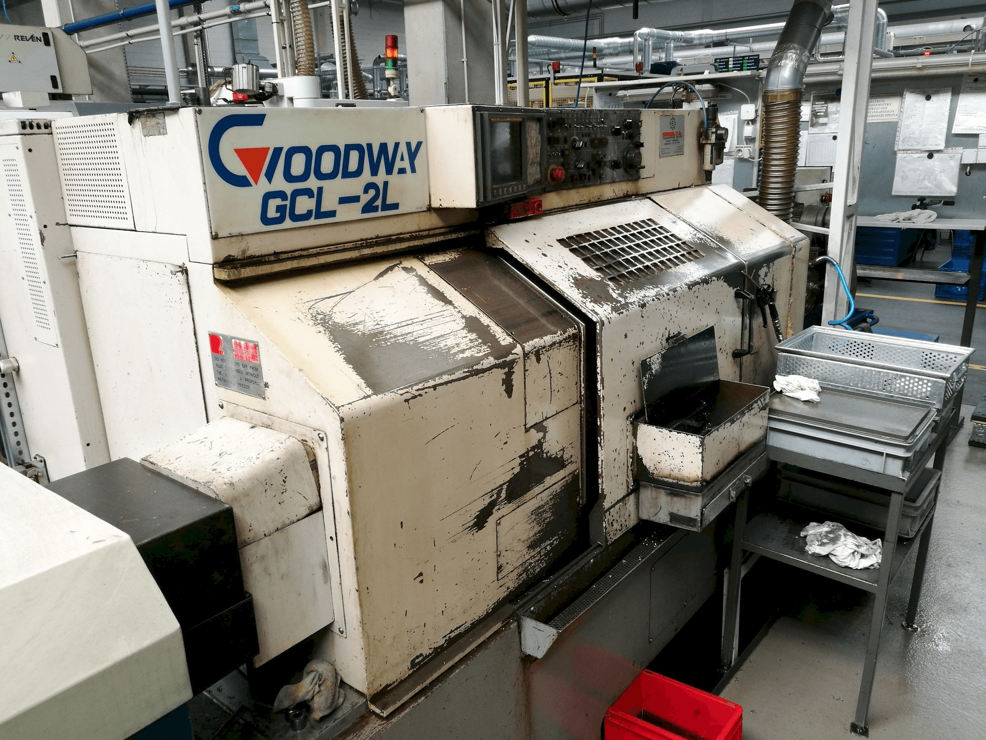 Widok z przodu maszyny Goodway GCL-2L