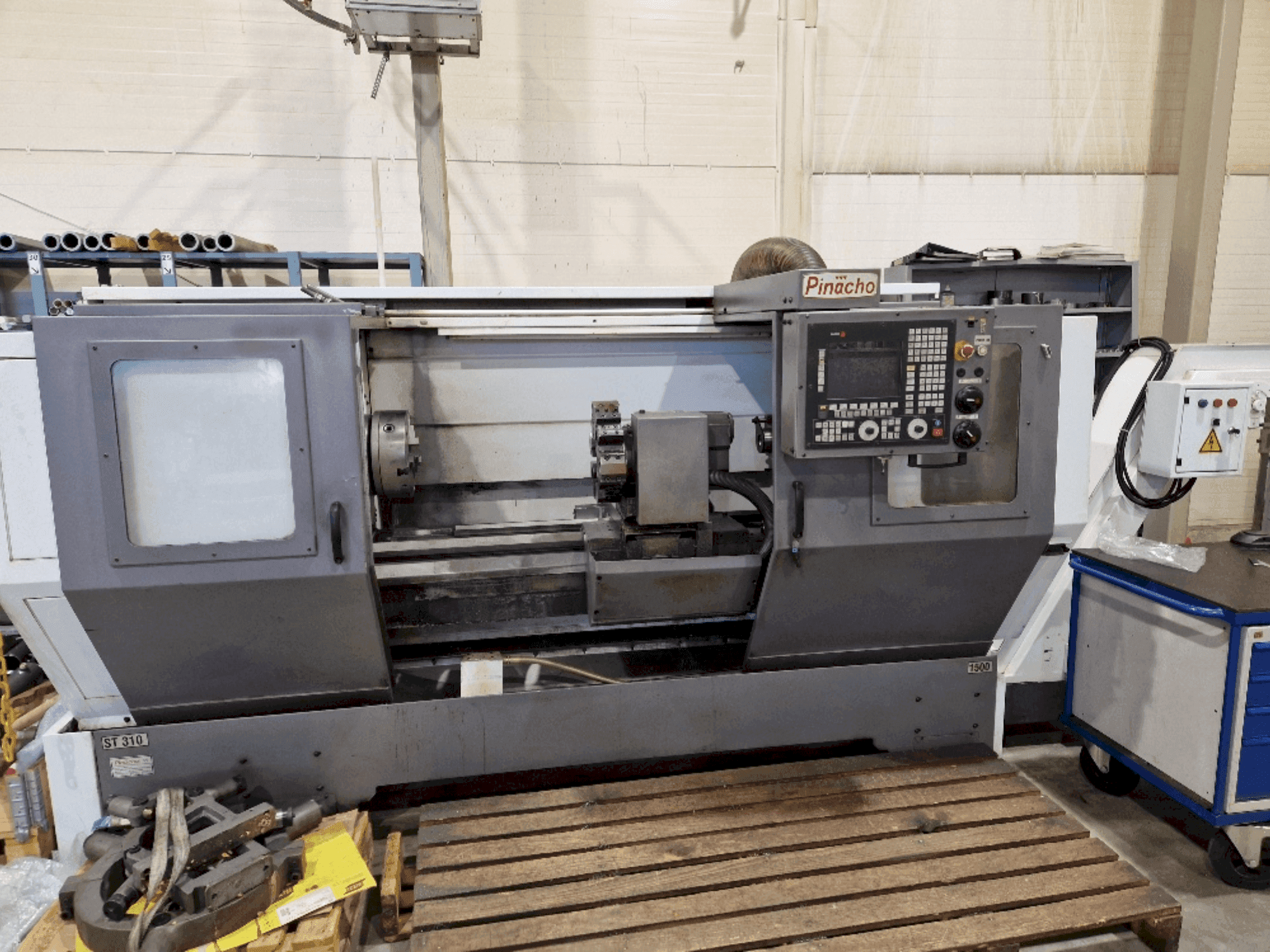 Widok z przodu maszyny Pinacho ST 310 x1500
