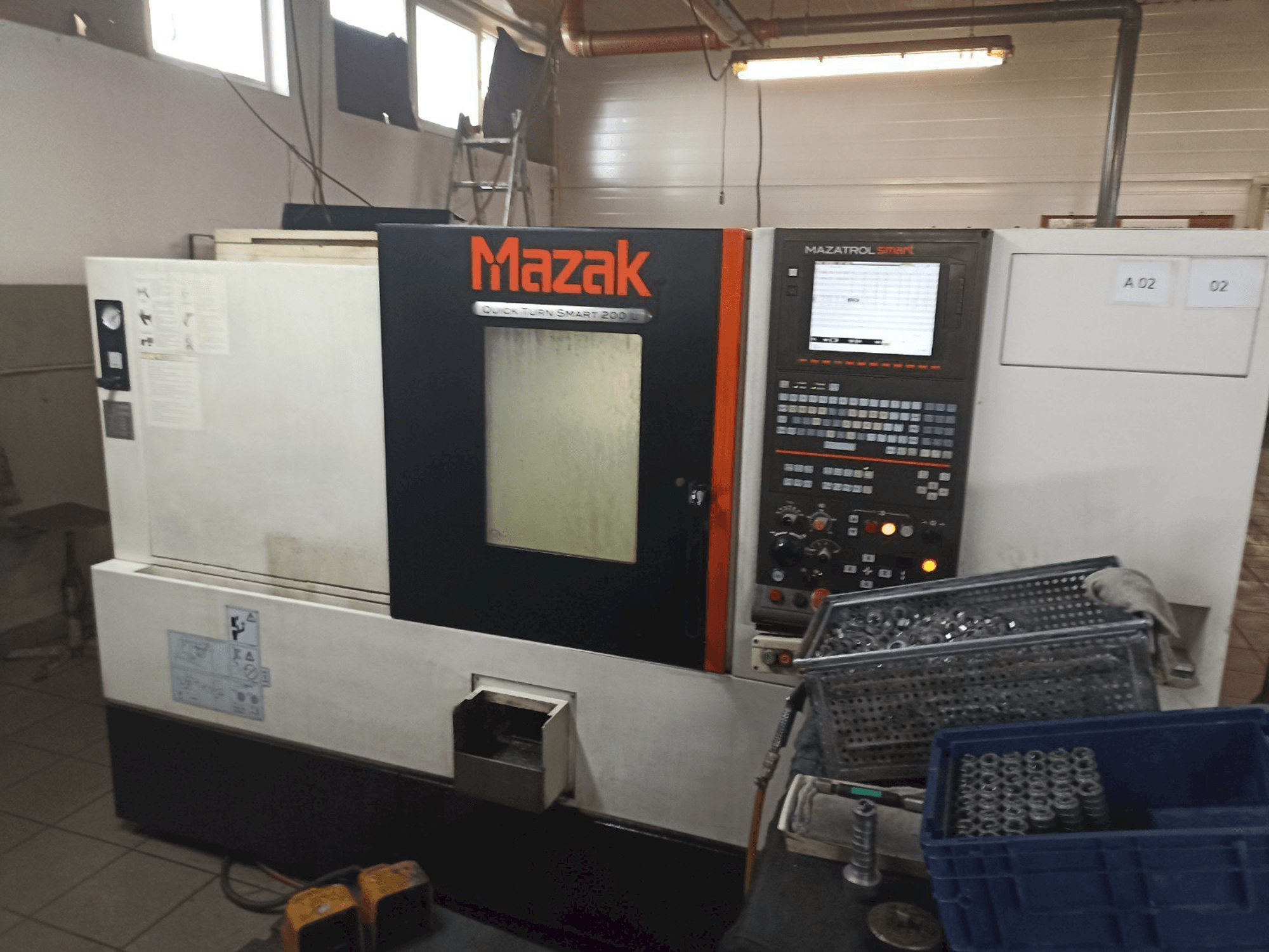 Widok z przodu maszyny Mazak Quick Turn Smart 200L