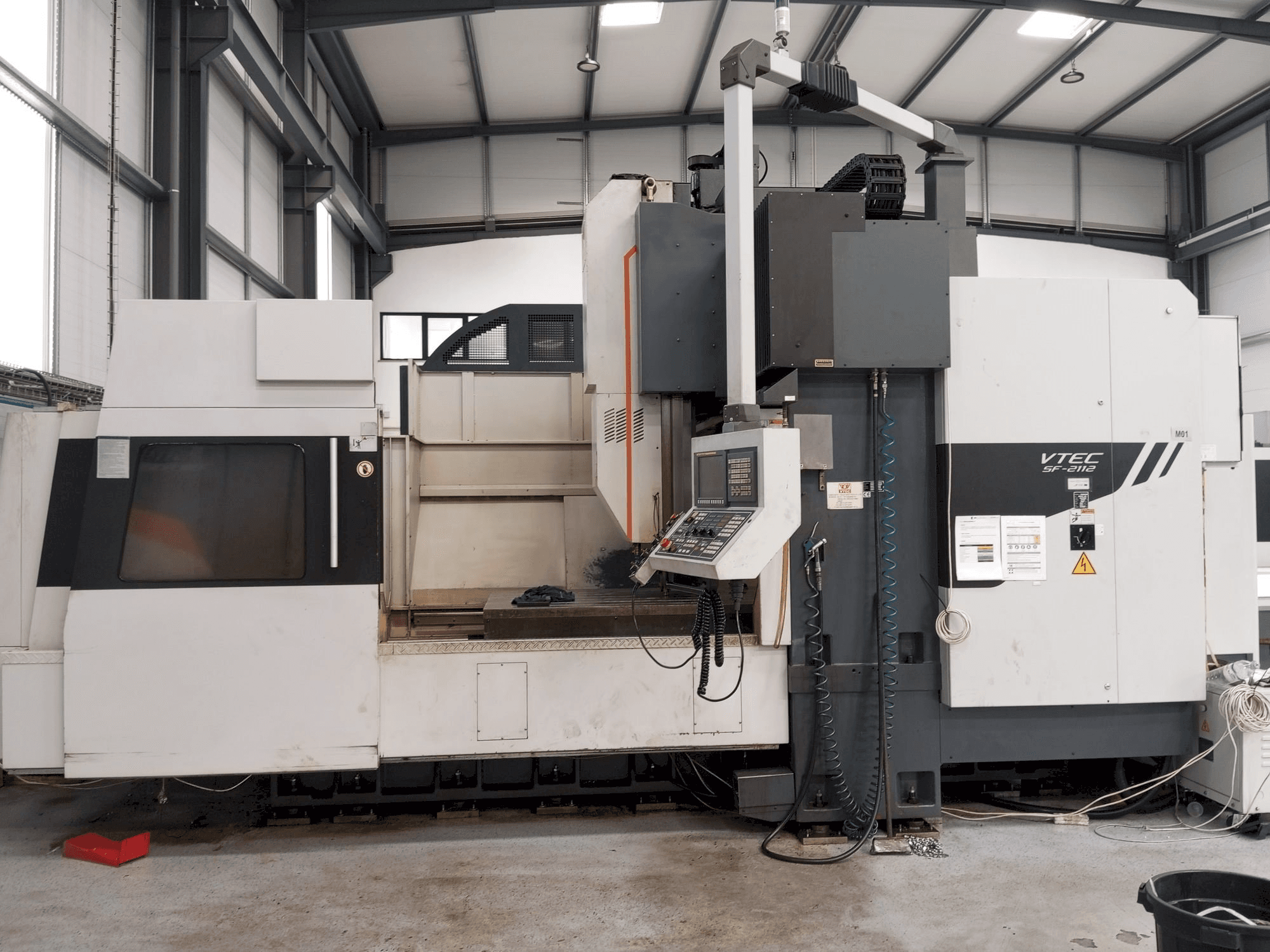 Widok z przodu maszyny Vision Wide VTEC SF-2112