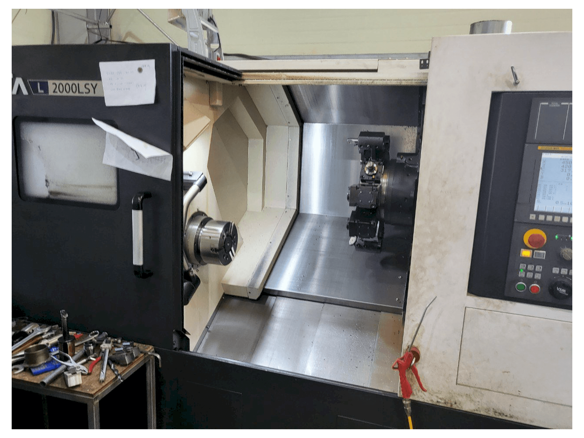 Widok z przodu maszyny Hyundai Wia L2000LSY