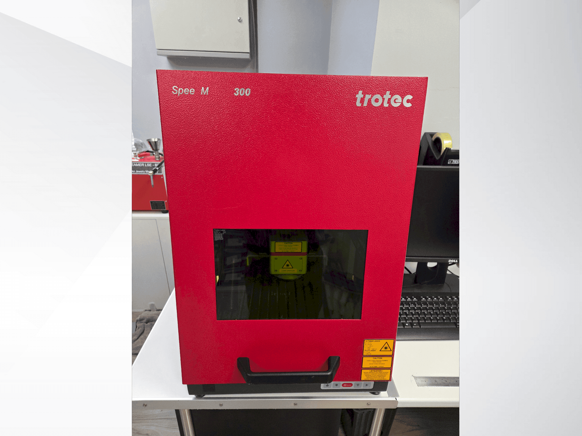 Widok z przodu maszyny Trotec Speed marker 300