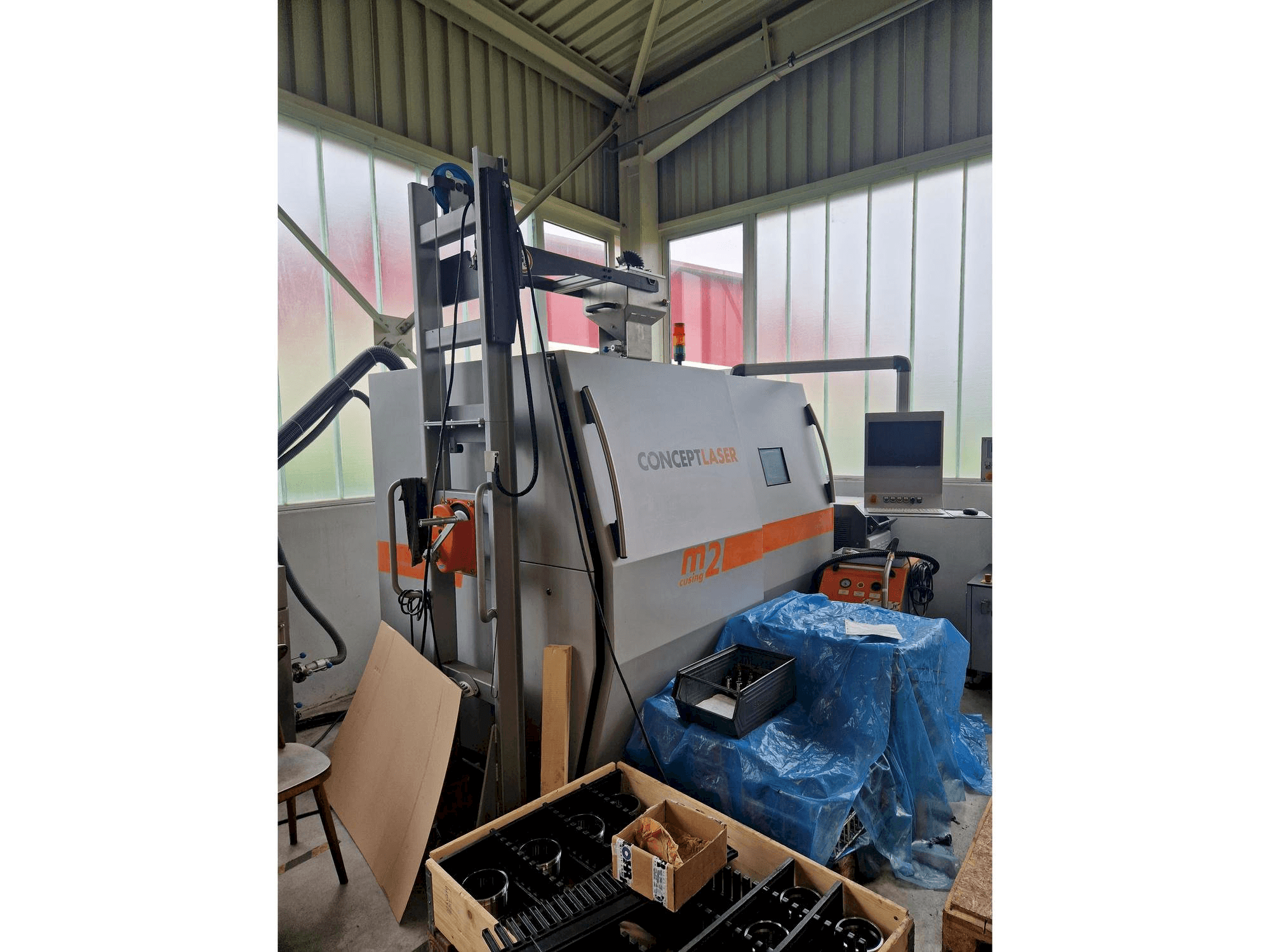 Widok z przodu maszyny CONCEPT LASER M2 cusing