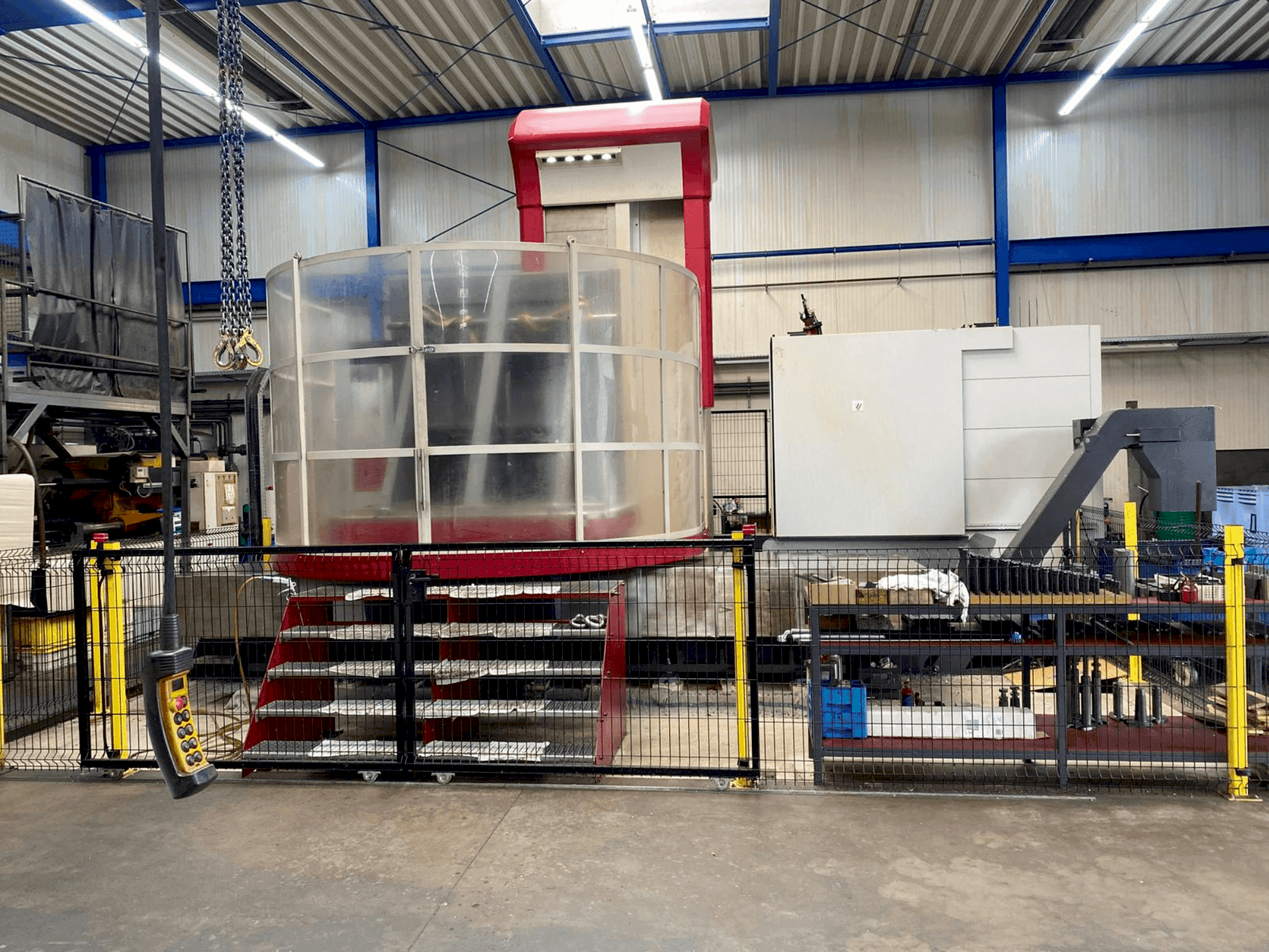 Widok z przodu maszyny FERMAT WFT 13 CNC