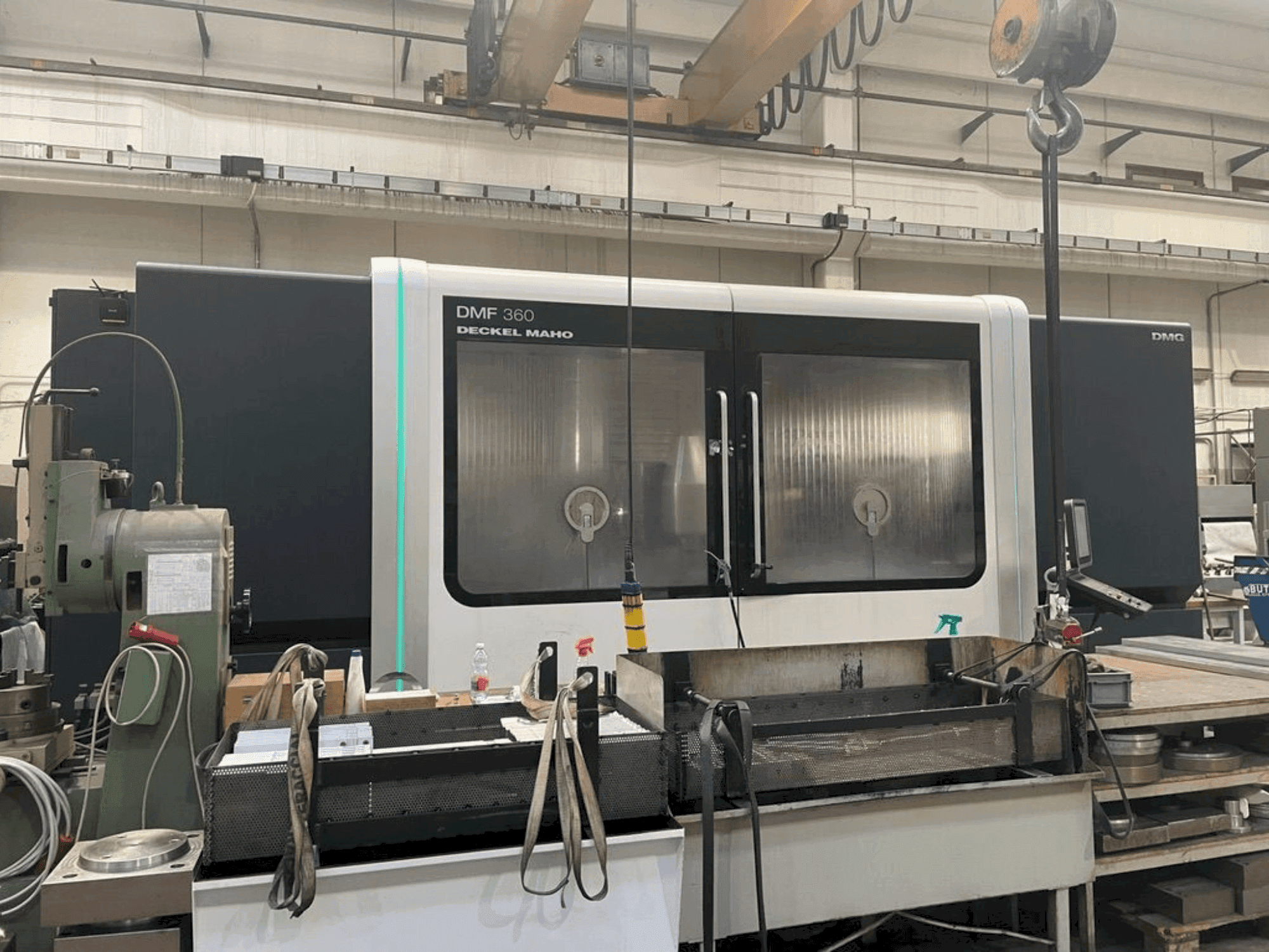 Widok z przodu maszyny DMG DMF 360