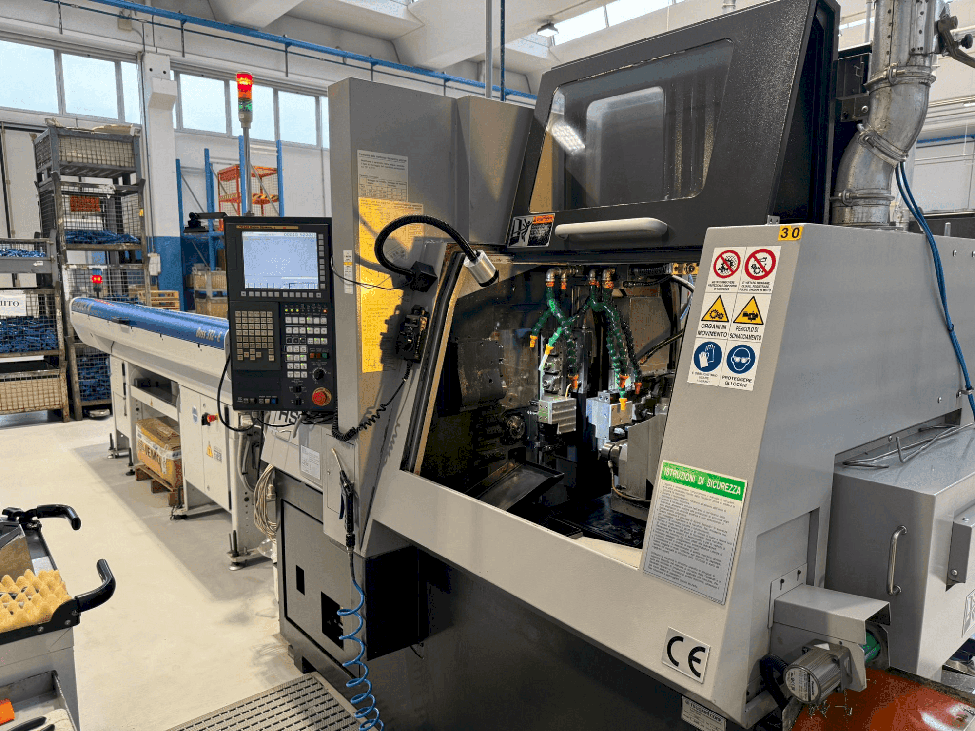 Widok z przodu maszyny TSUGAMI HS32