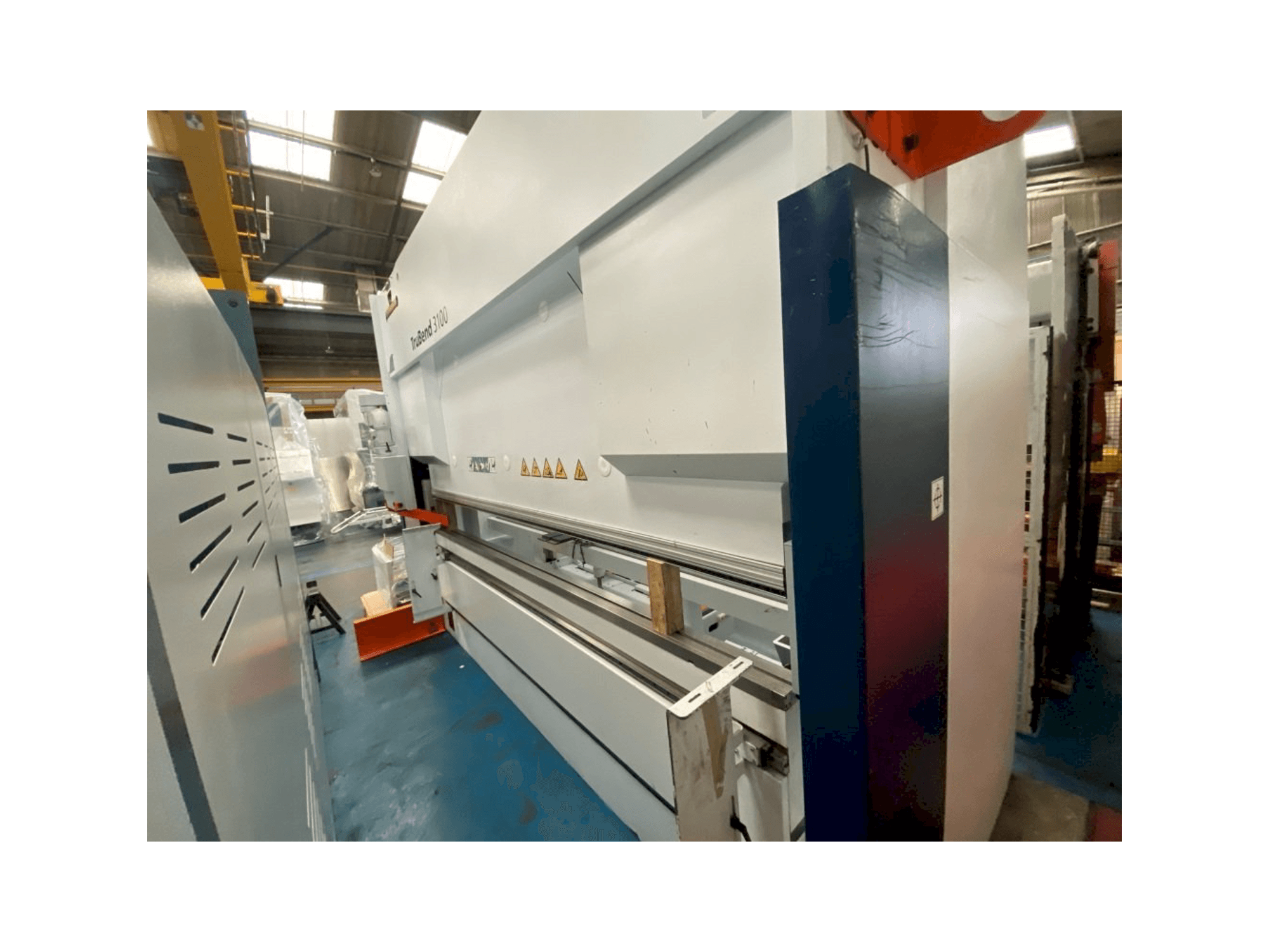 Widok z przodu maszyny Trumpf TruBend 3100