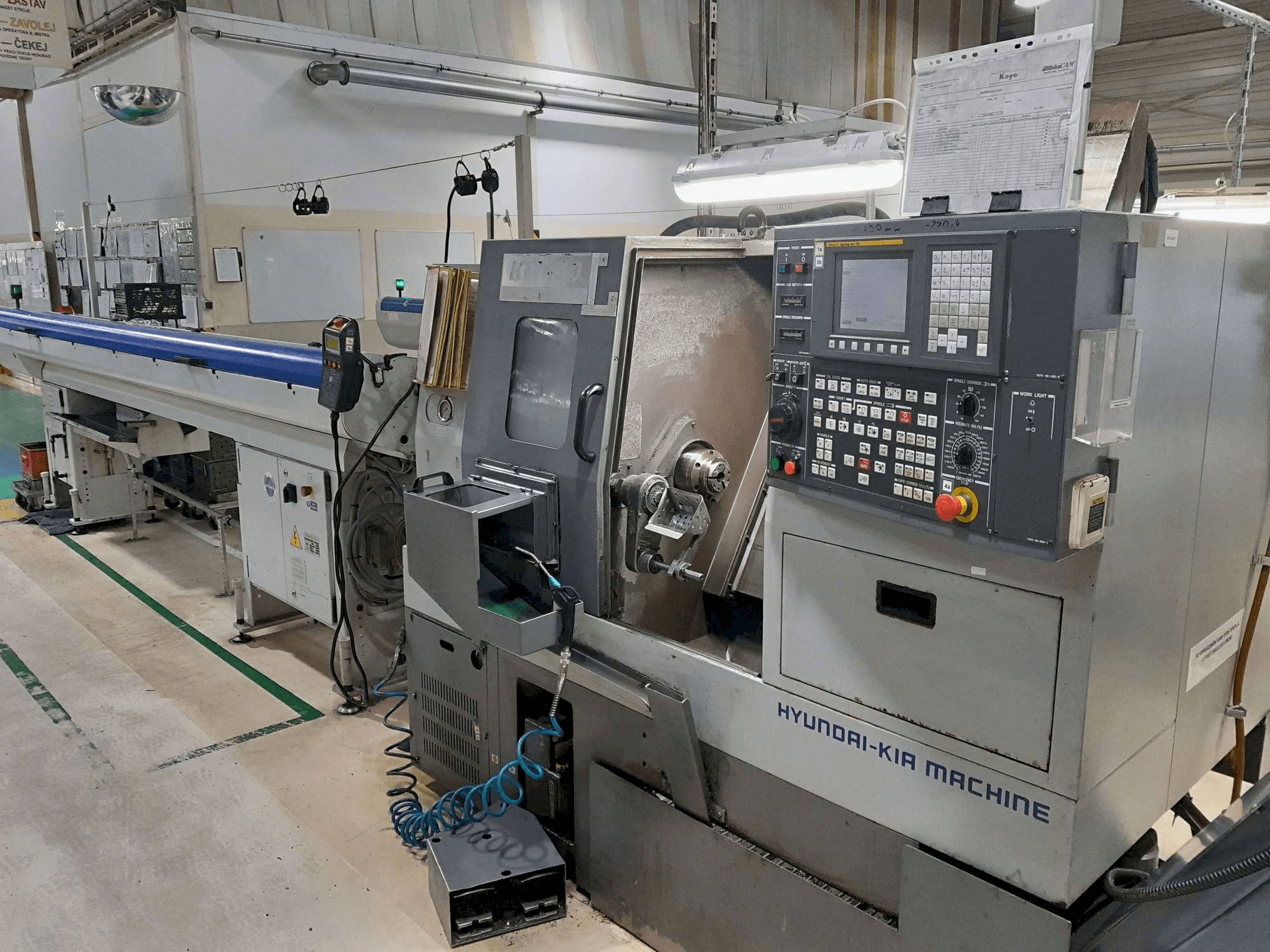 Widok z przodu maszyny Hyundai Kia KIT 450