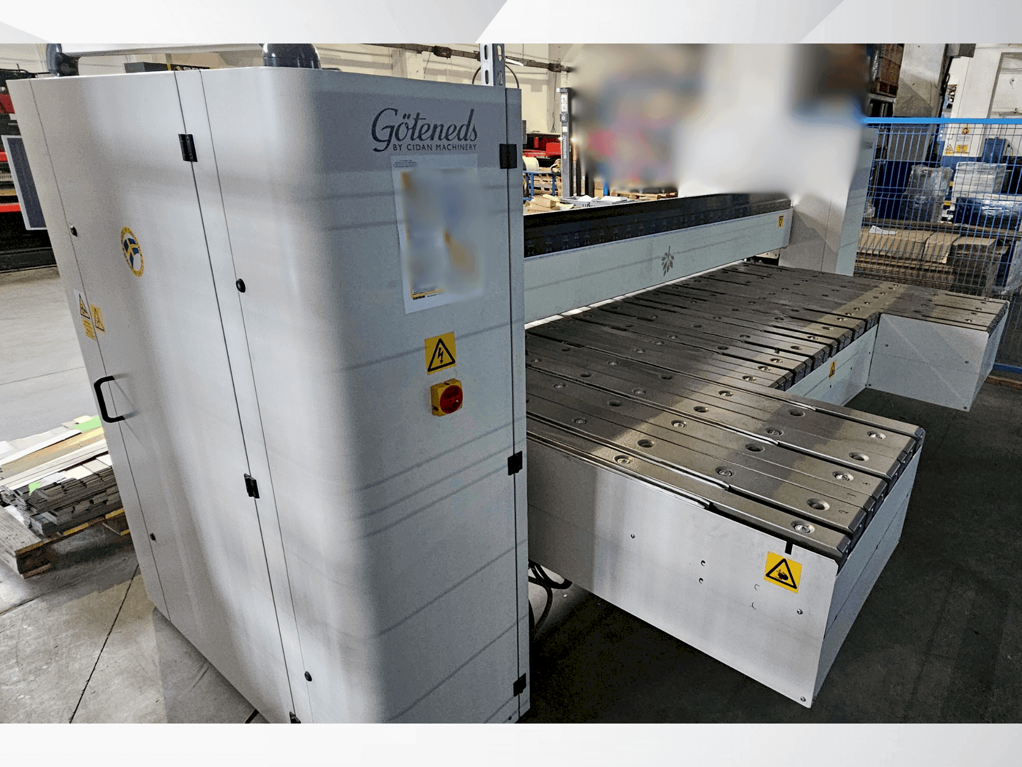 Widok z przodu maszyny CIDAN FORMA 30