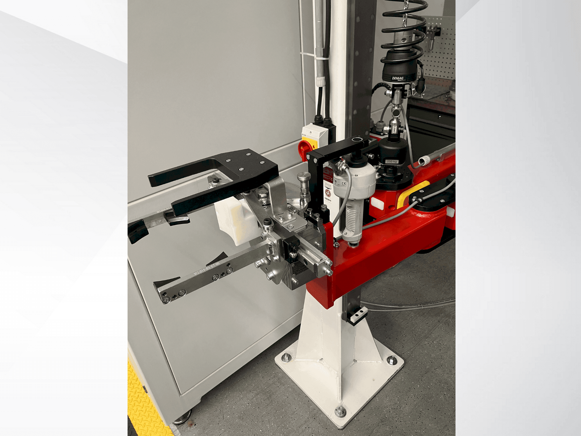 Widok z przodu maszyny MIRECS EasyLift