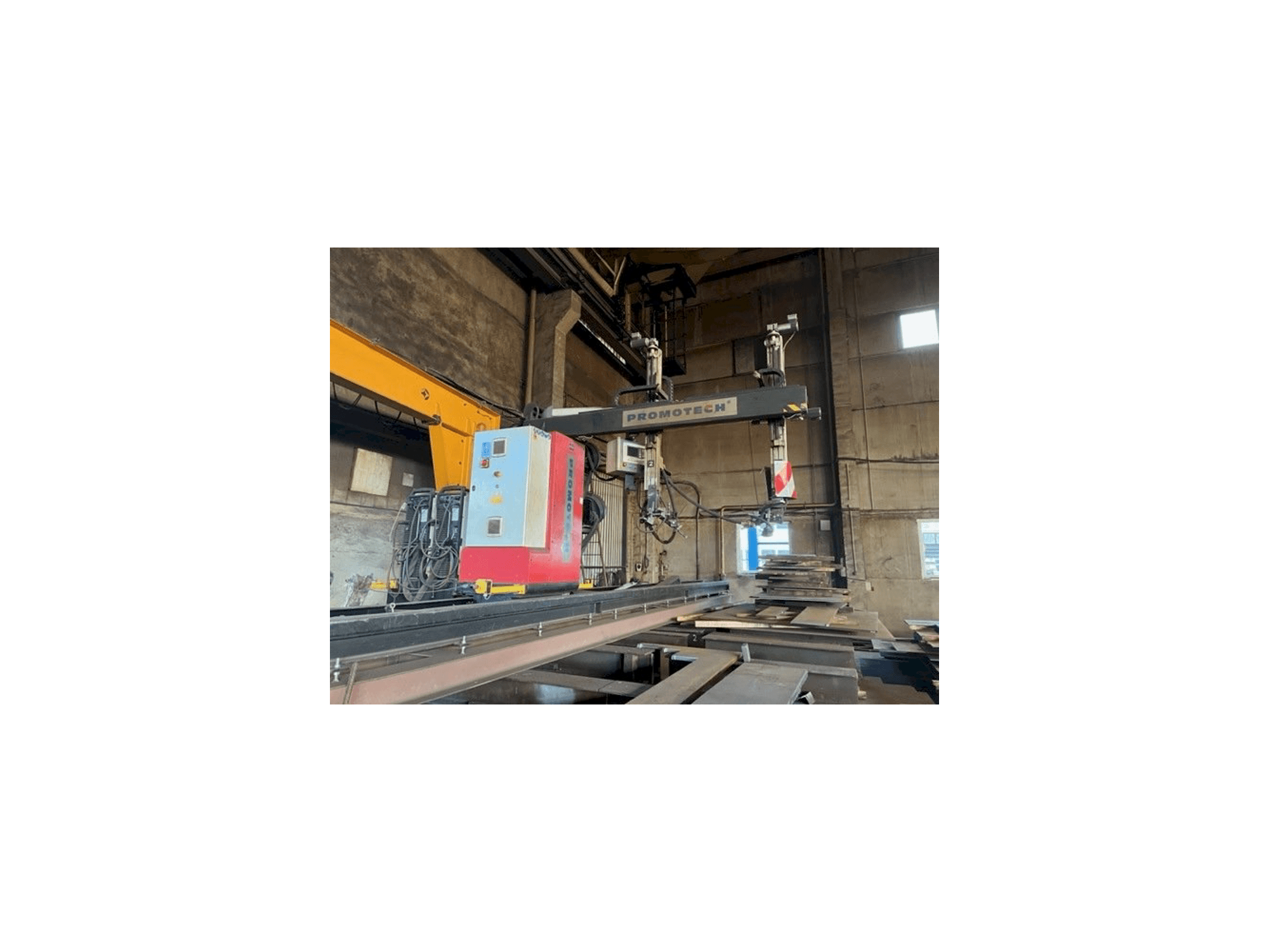 Widok z przodu maszyny Promotec WA 500/1000 GMAW