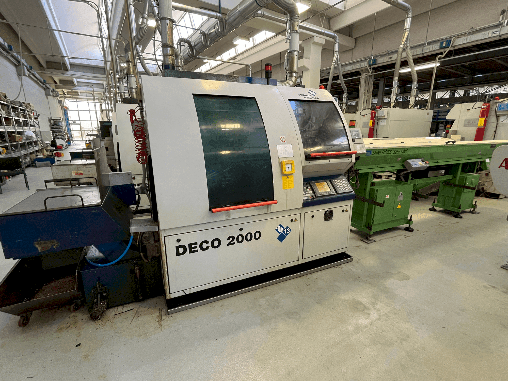 Widok z przodu maszyny TORNOS DECO 2000/13