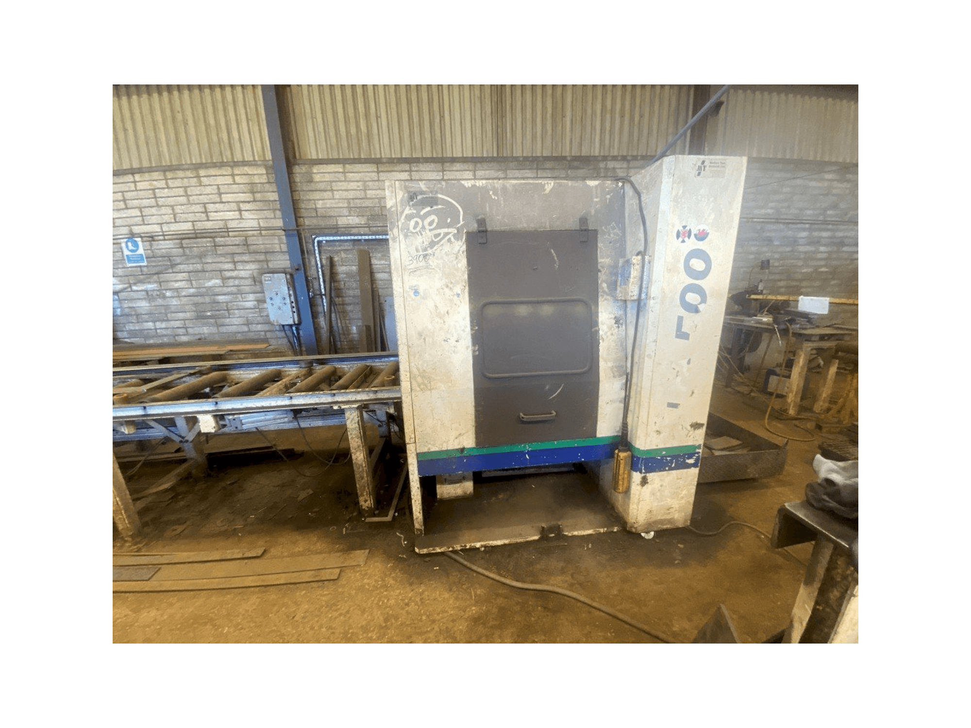 Widok z przodu maszyny GEKA ALFA 500/150