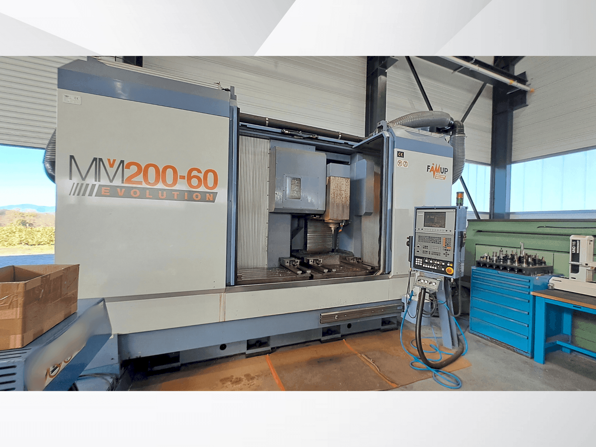 Widok z przodu maszyny FAMUP MMV 200/60