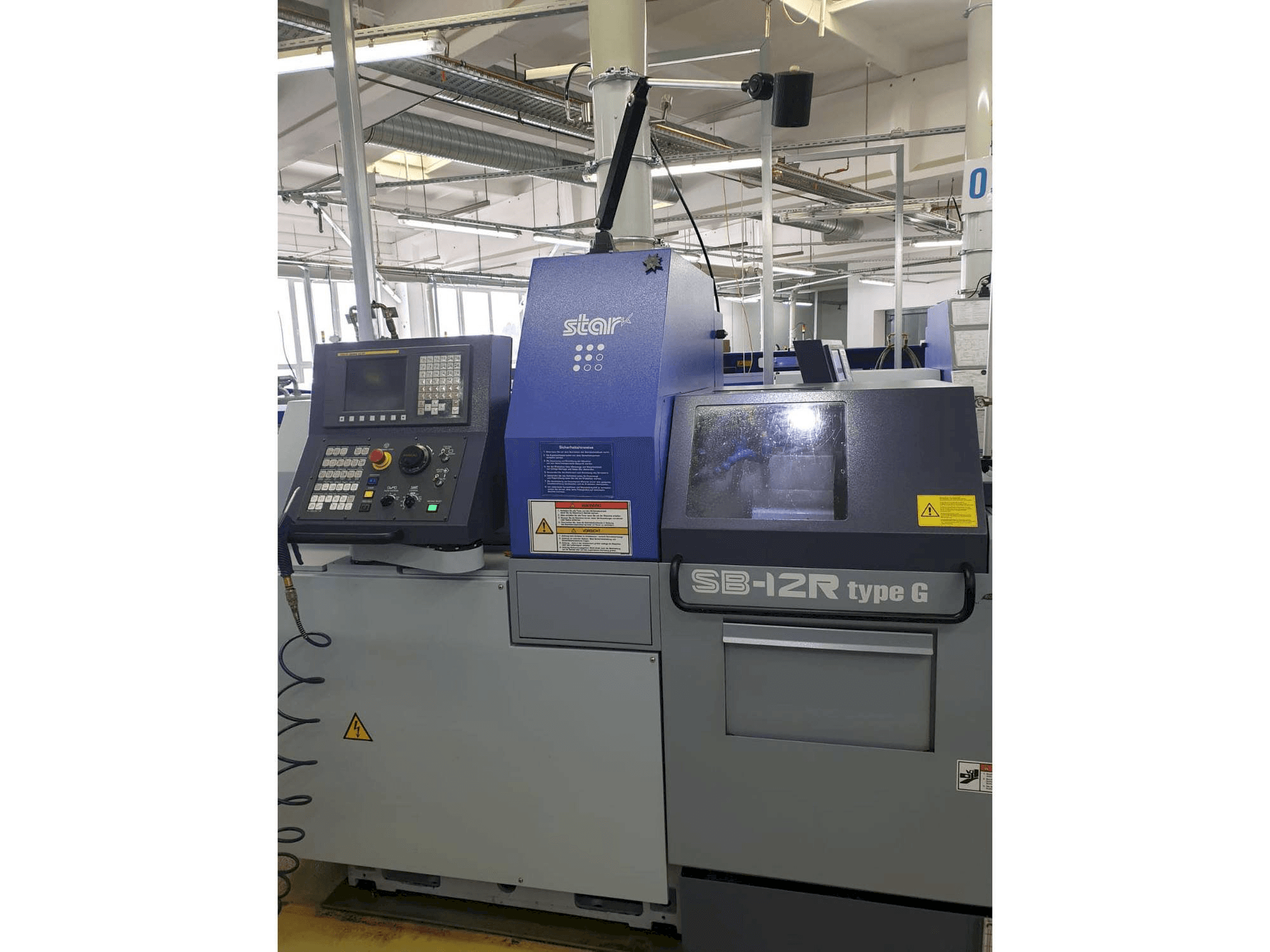 Widok z przodu maszyny Star SB12 RG