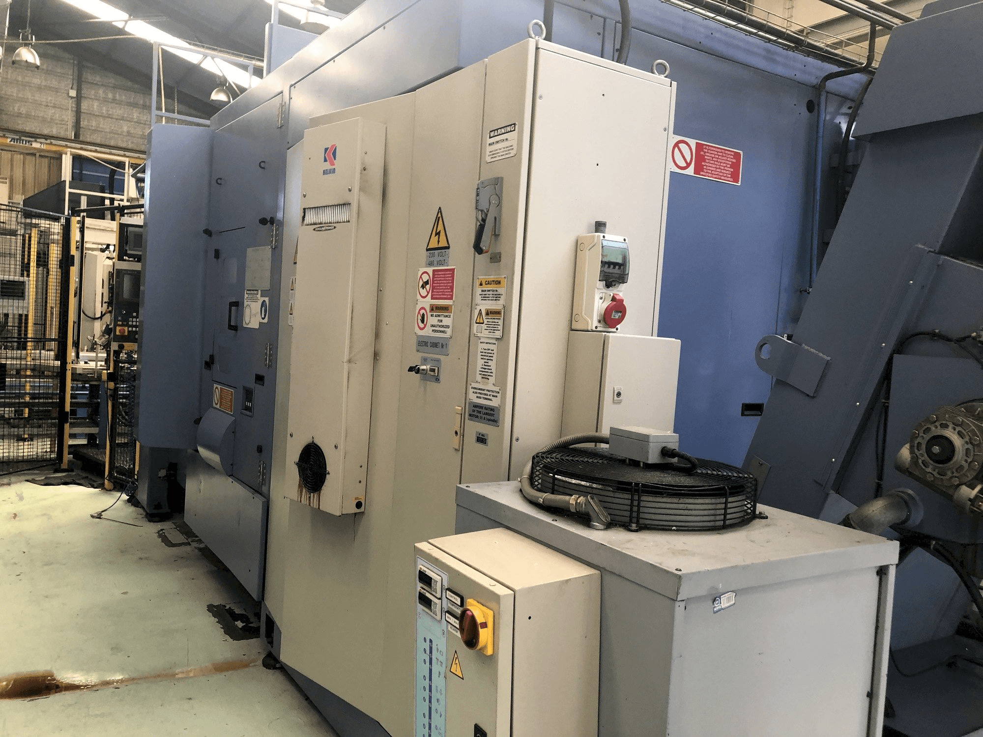 Widok z przodu maszyny MCM Clock